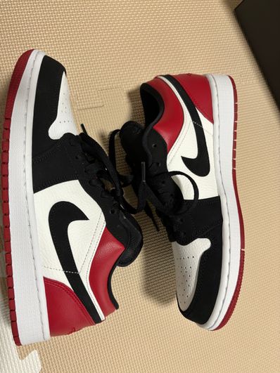 Nike Air Jordan 1 Low "Black Toe"