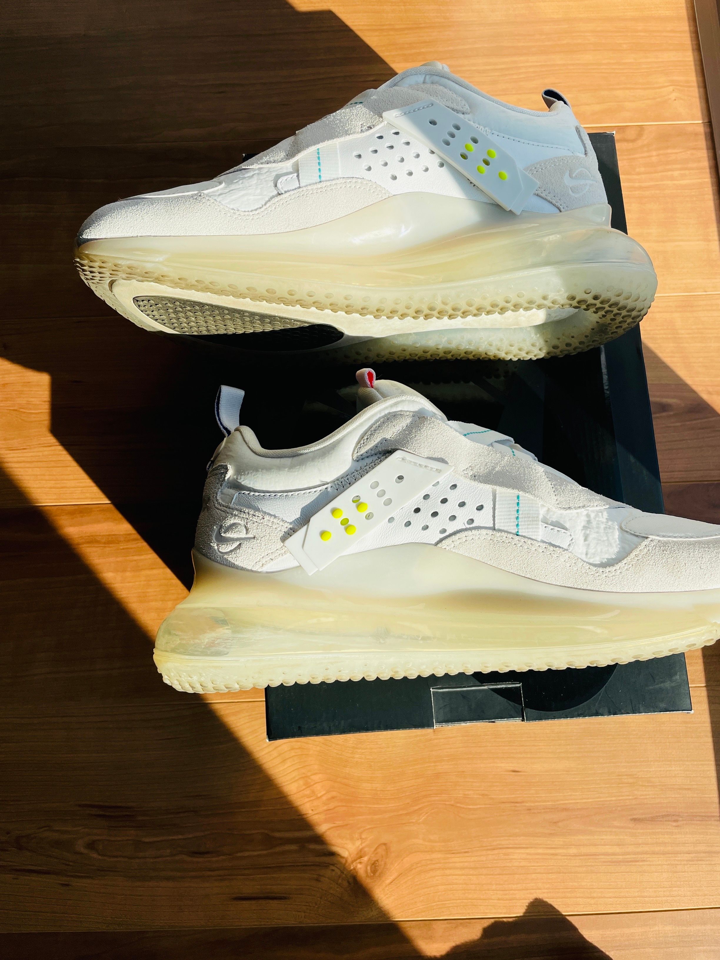 ODELL BECKHAM JR × NIKE AIR MAX 720 "WHITE"