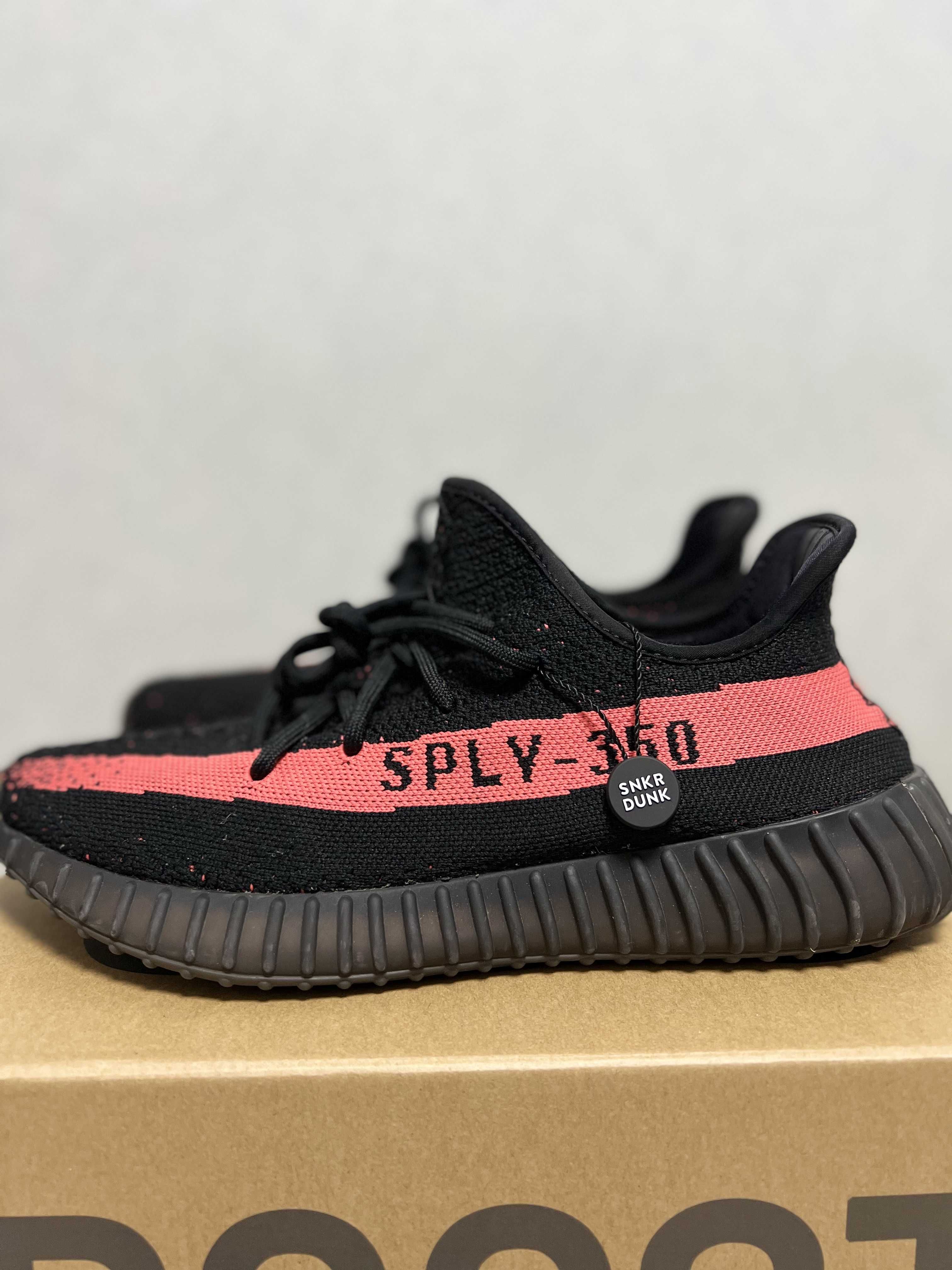 adidas YEEZY Boost 350 V2 "Core Black/Red"