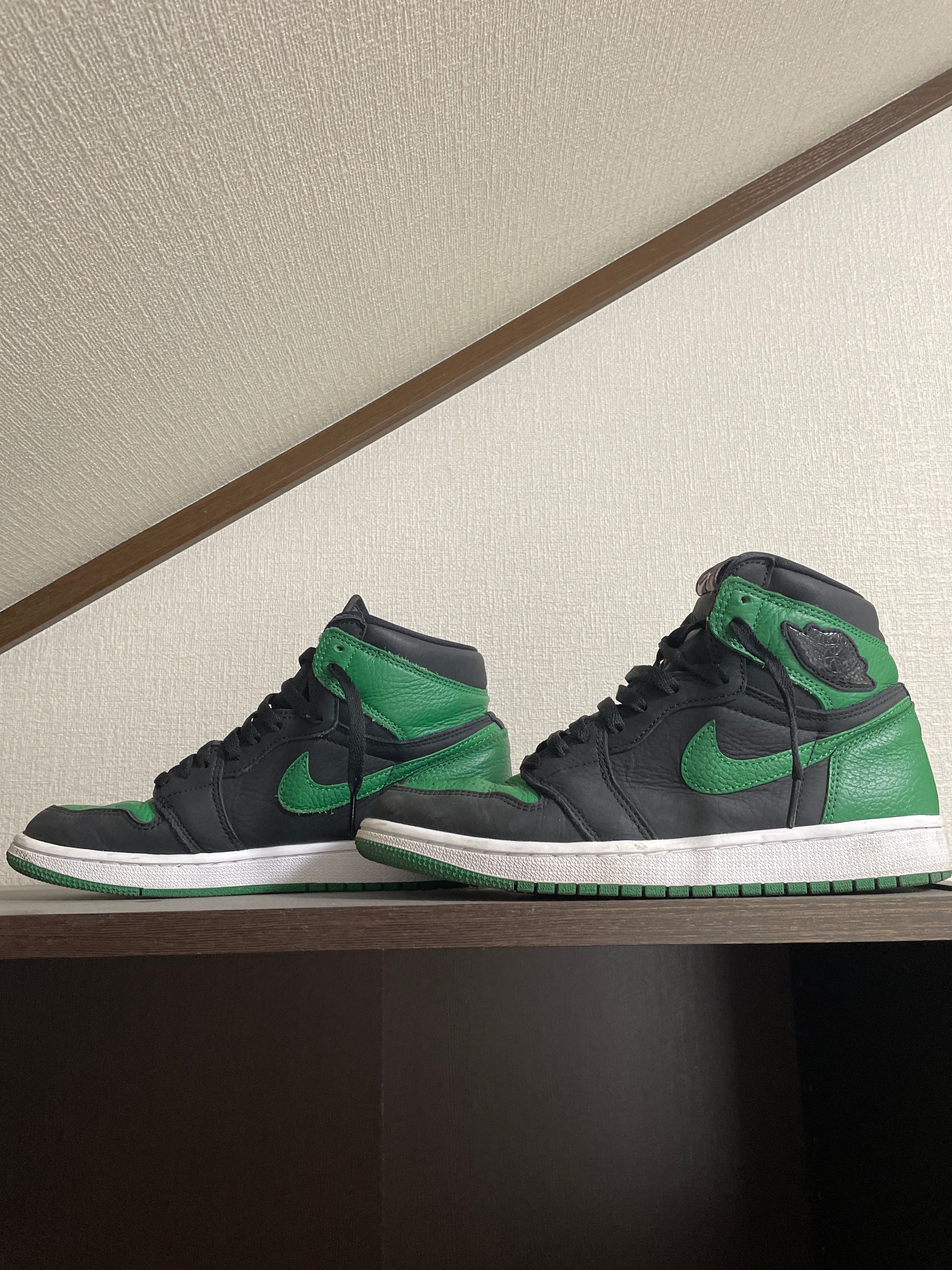 Nike Air Jordan 1 Retro High OG "Black/Pine Green" (2020)