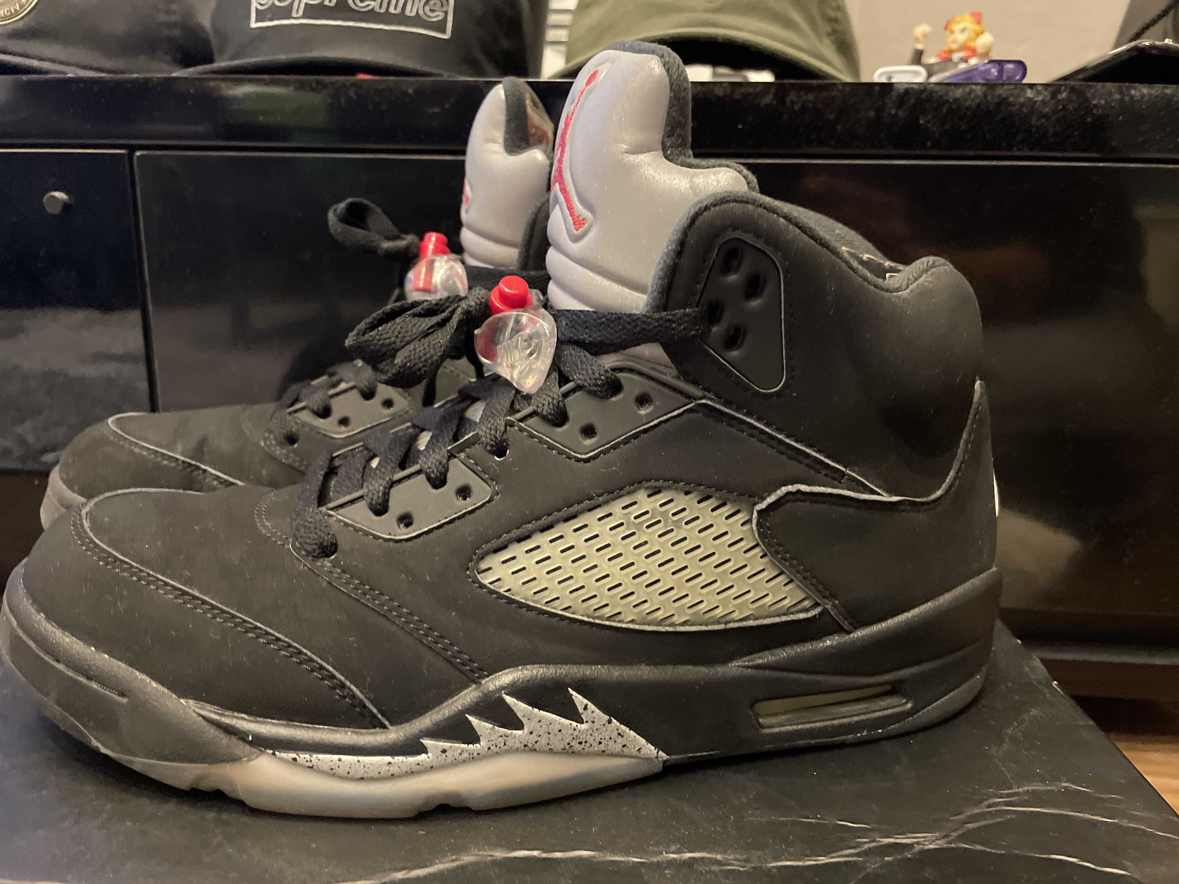 Nike Air Jordan 5 Retro OG "Black/Fire Red/Metallic Silver/White" (2016)