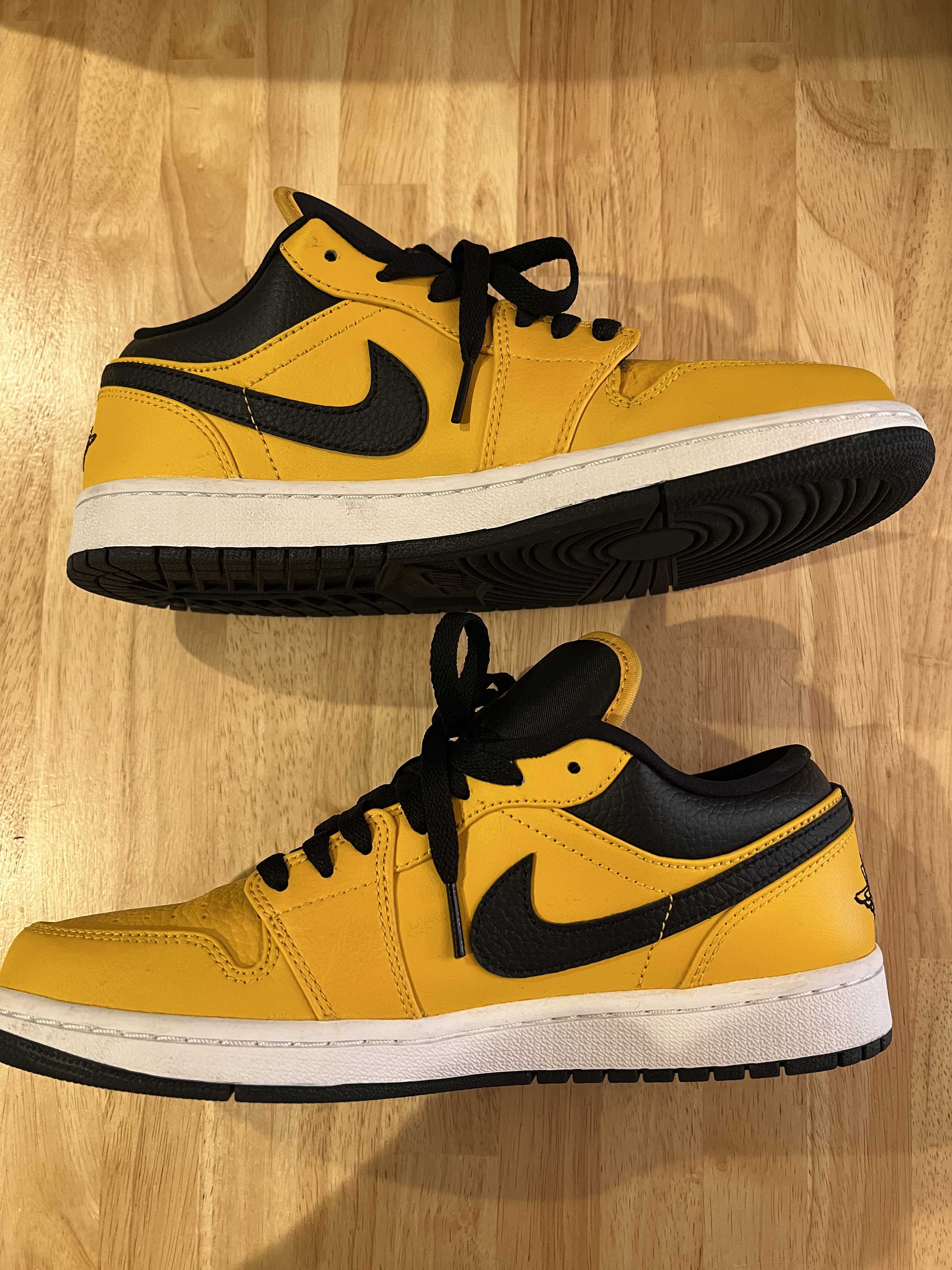 NIKE AIR JORDAN 1 LOW "UNIVERSITY GOLD"