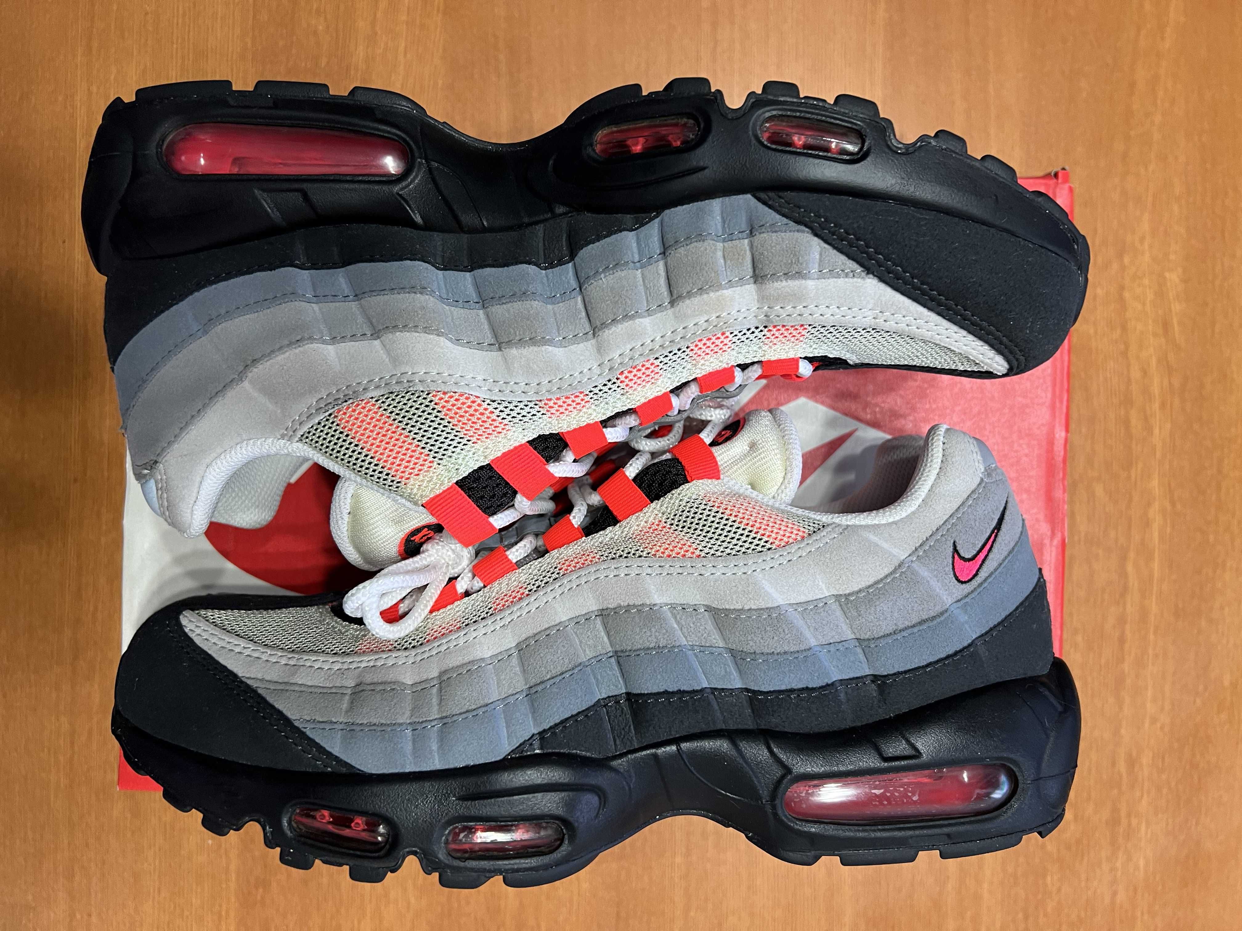 Nike Air Max 95 "White/Solar Red"
