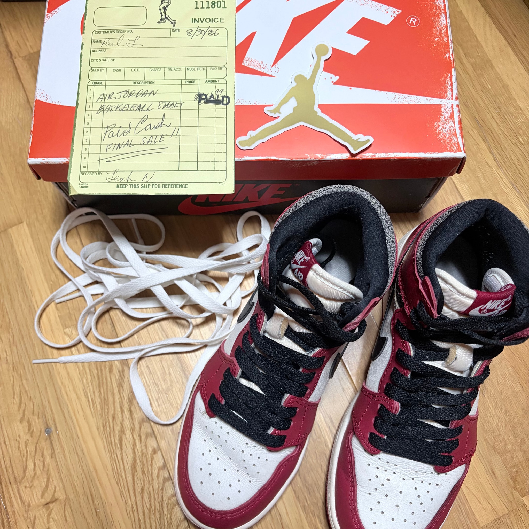 Nike GS Air Jordan 1 High OG "Lost & Found/Chicago"