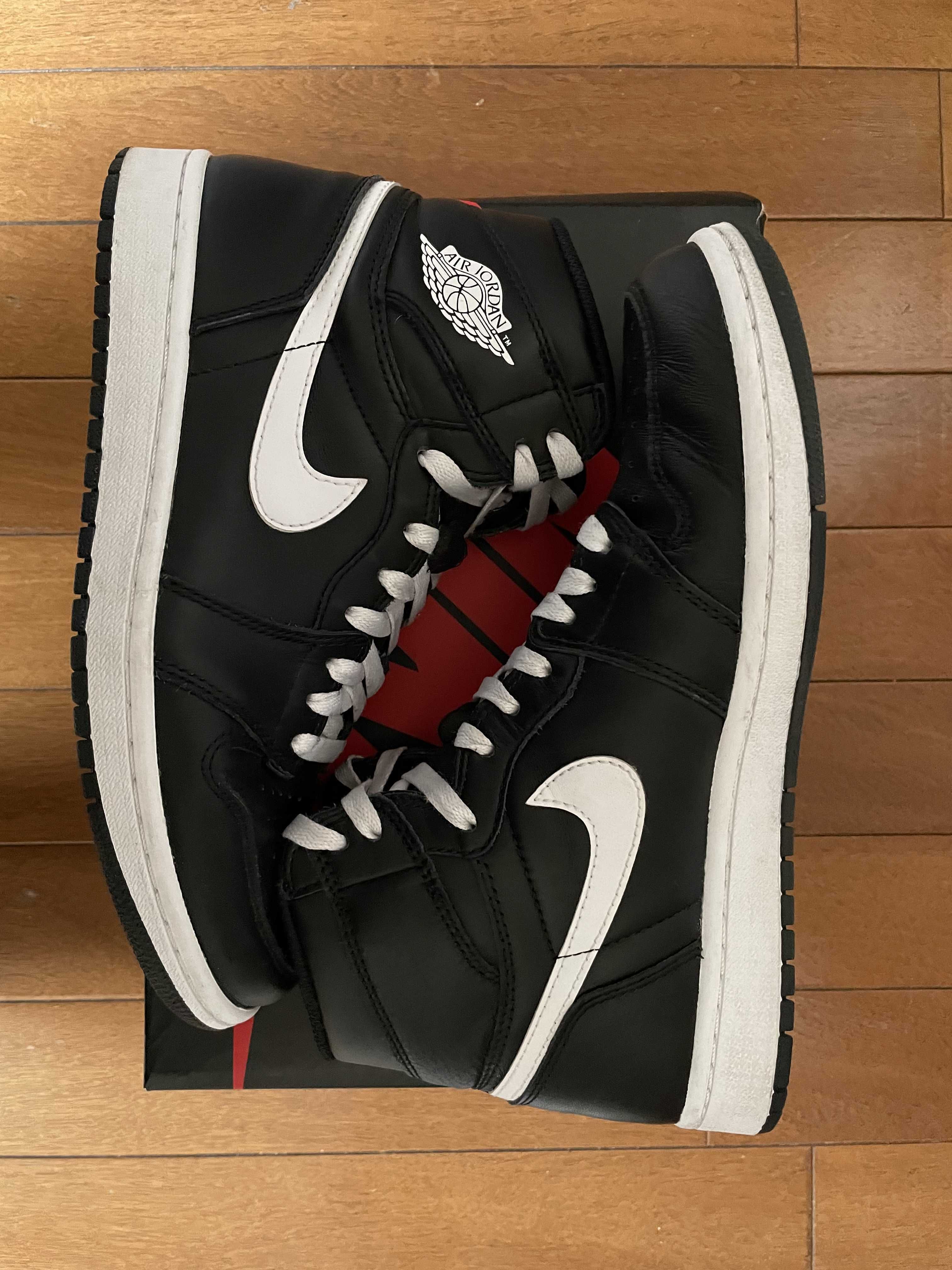 Nike Air Jordan 1 Retro High "Yin Yang Black"