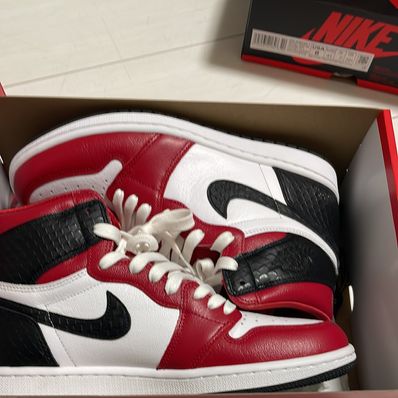Nike Women's Air Jordan 1 High OG "Satin Red"