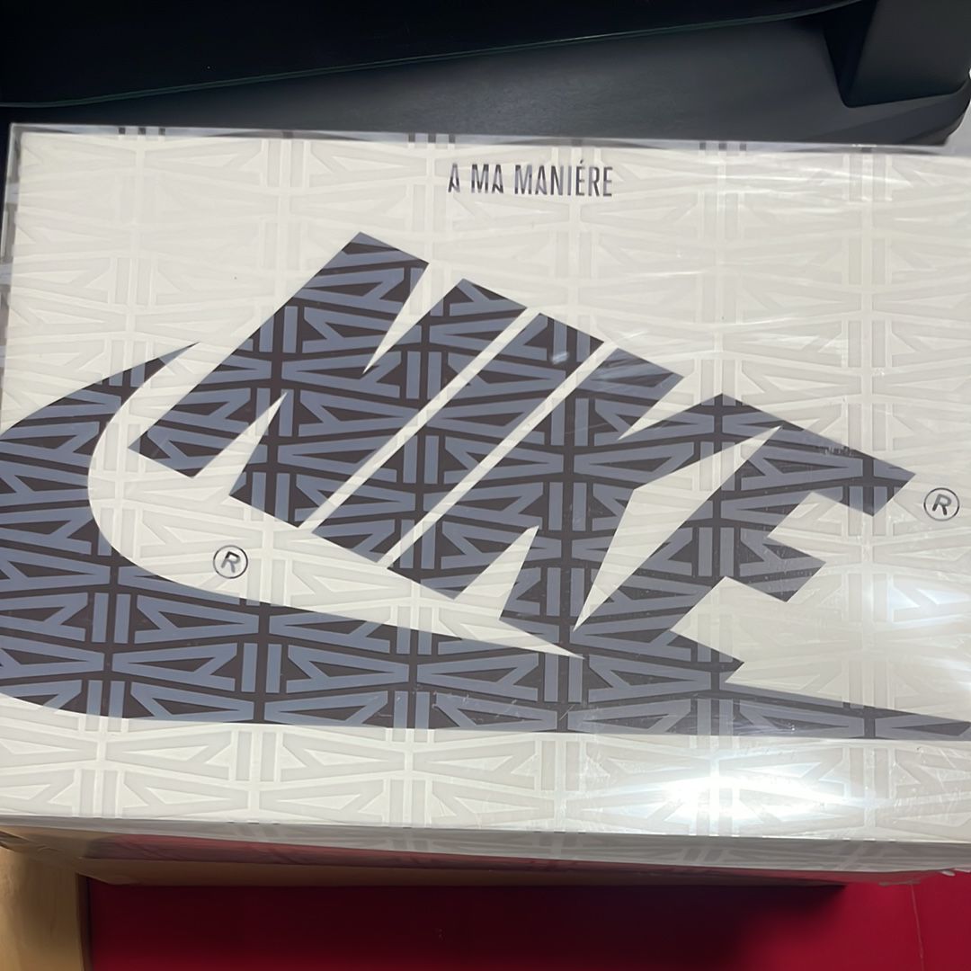 A Ma Maniere × Nike Air Jordan 1 Retro High OG "Sail and Burgundy"