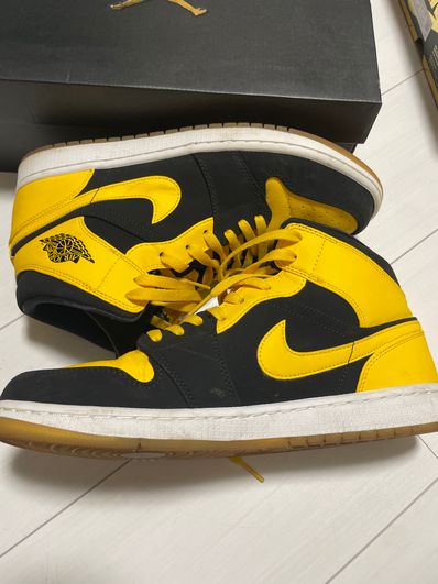 Nike Air Jordan 1 Retro Mid