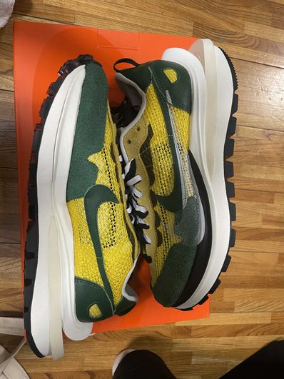 sacai × Nike Vapor Waffle "Tour Yellow/Stadium Green-Sail"