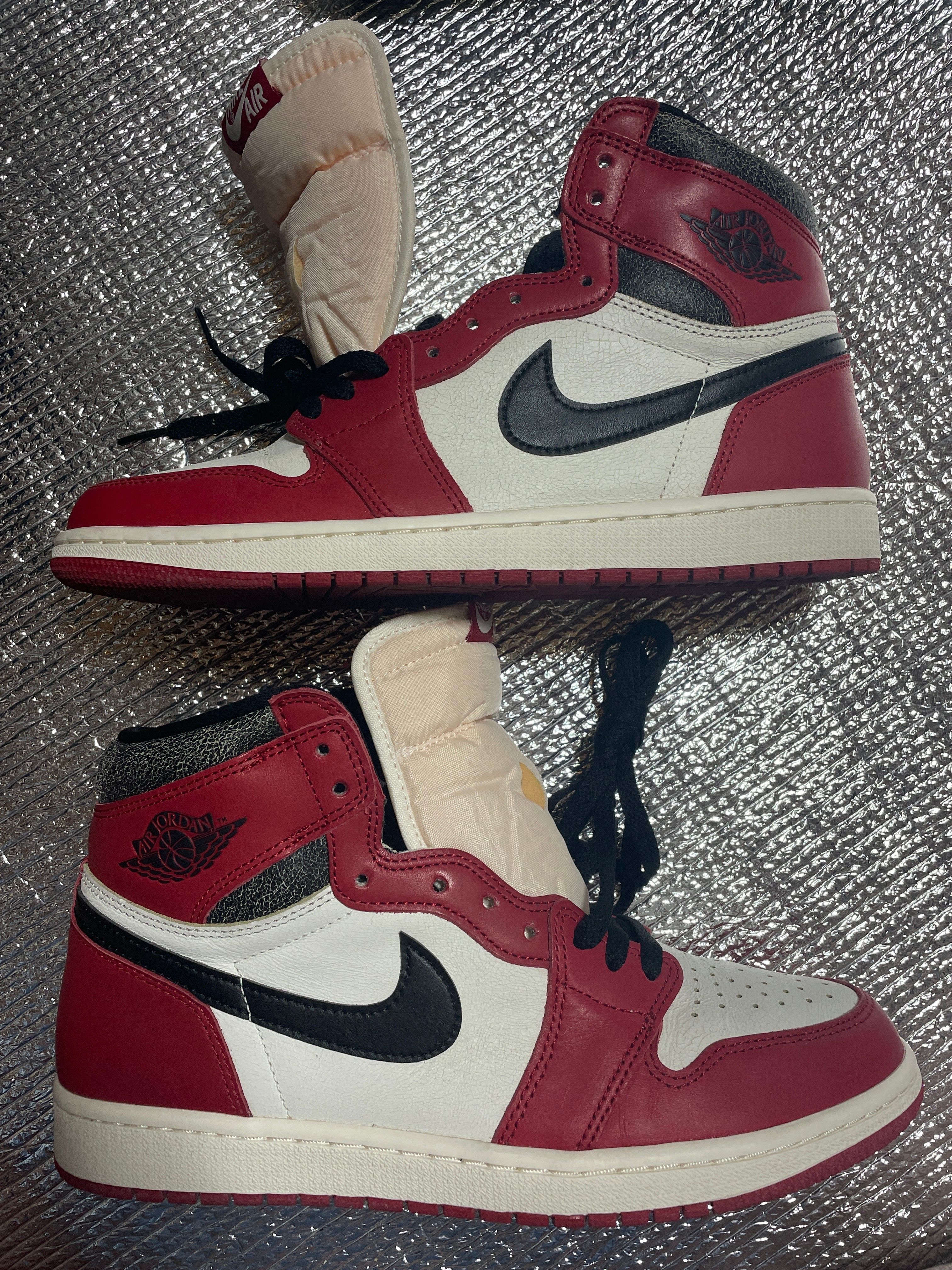 Nike Air Jordan 1 High OG "Lost & Found/Chicago"