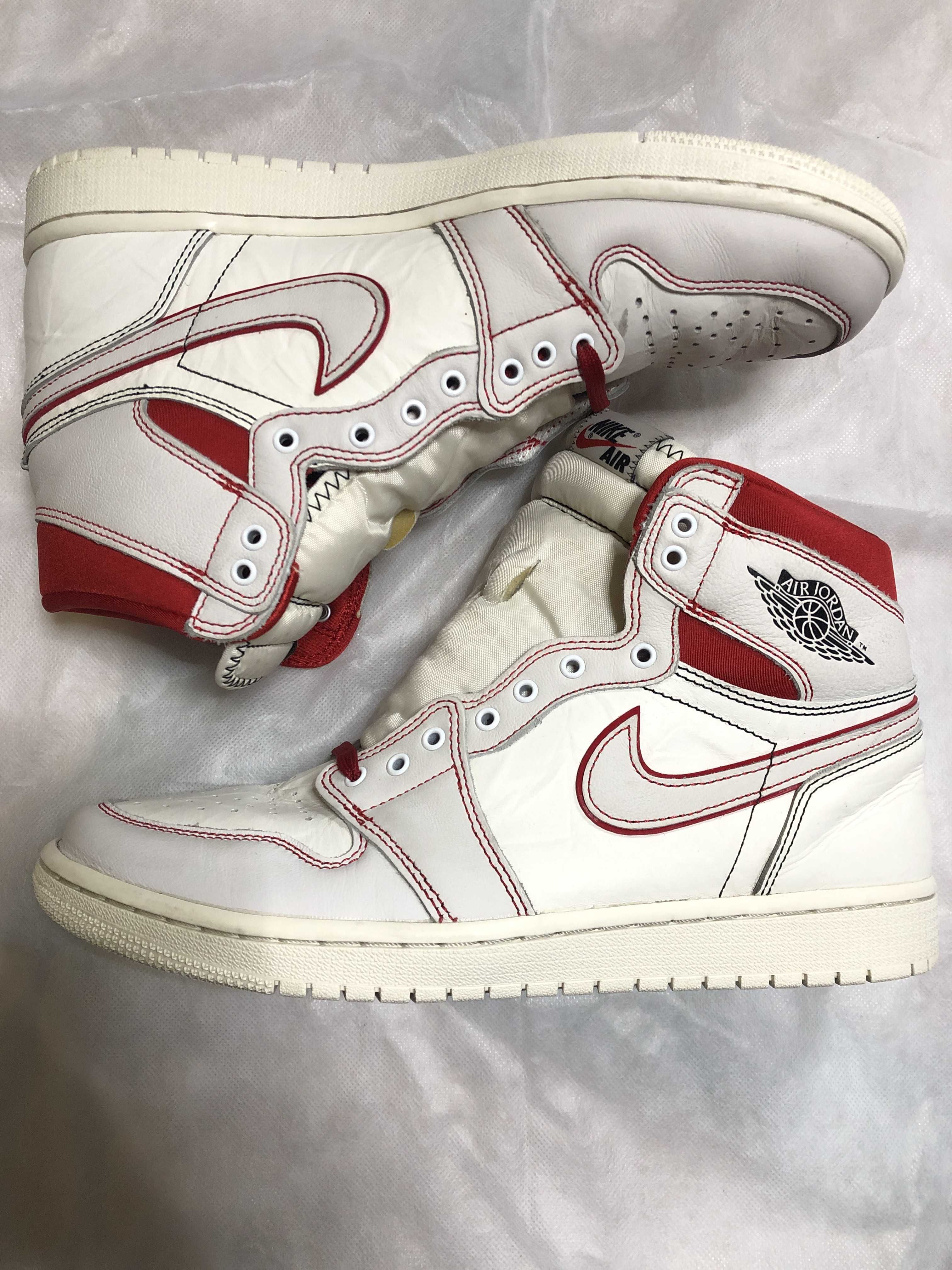Nike Air Jordan 1 Retro High OG "Sail/University Red"     