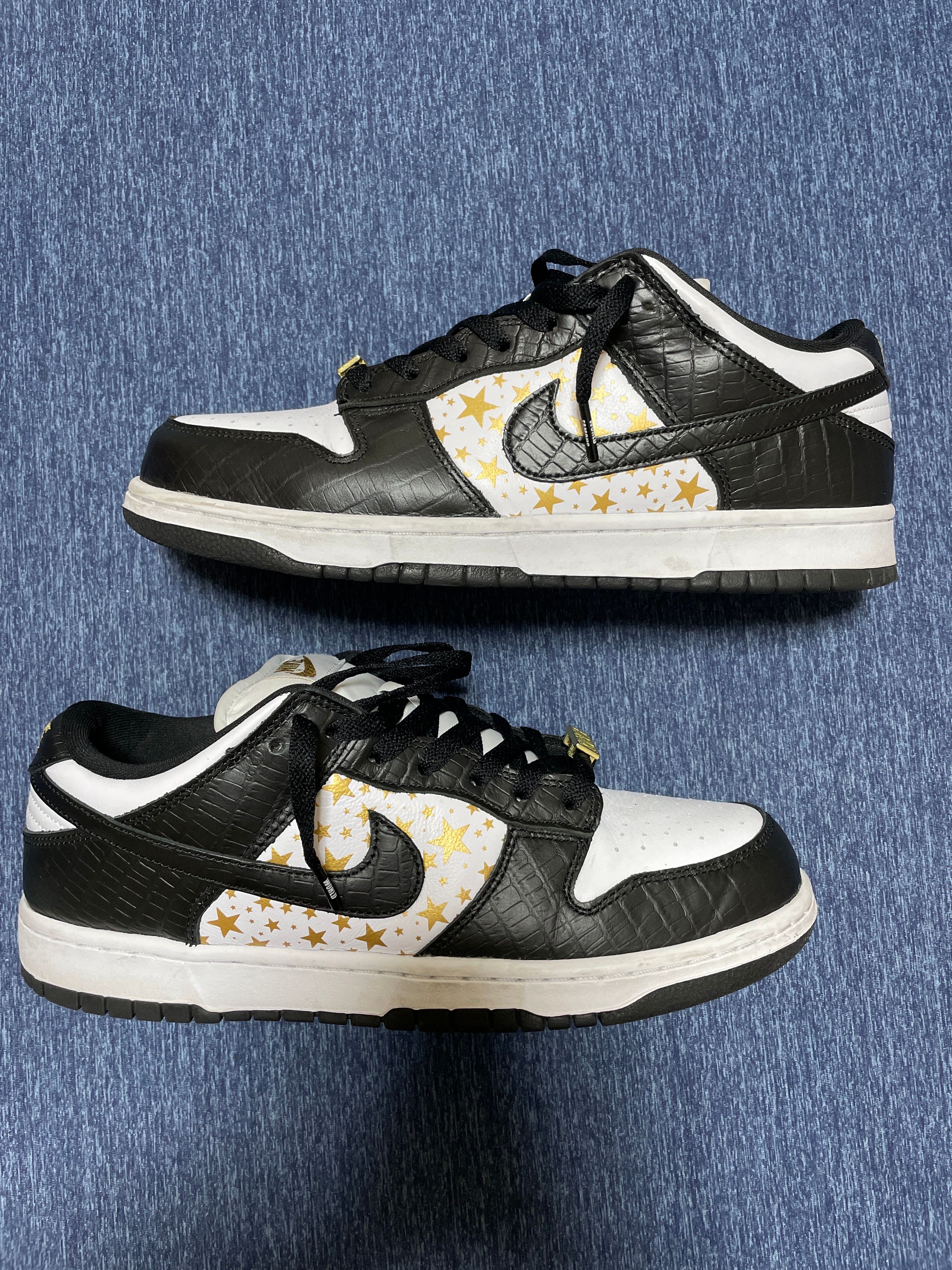 Supreme × Nike SB Dunk Low OG QS Gold Stars "White/Black"