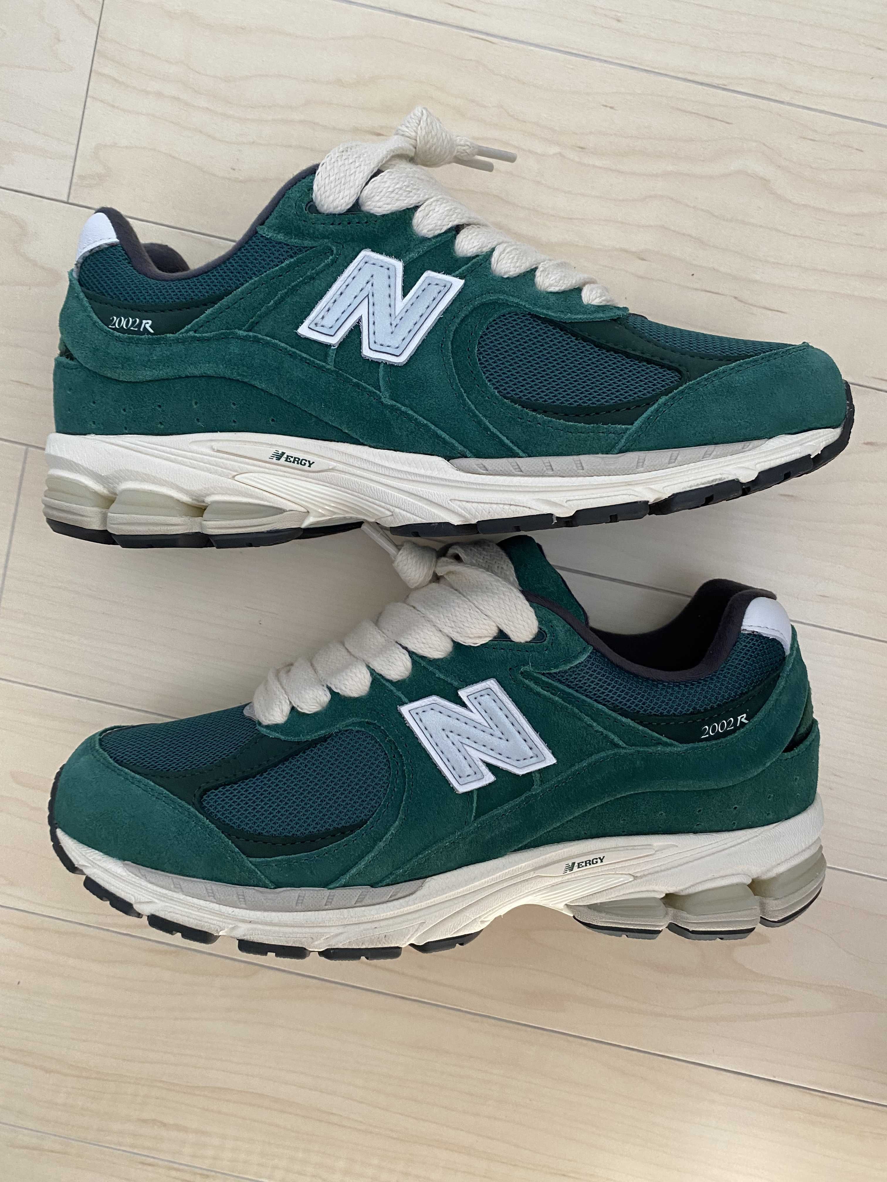 New Balance 2002R "Forest Green"
