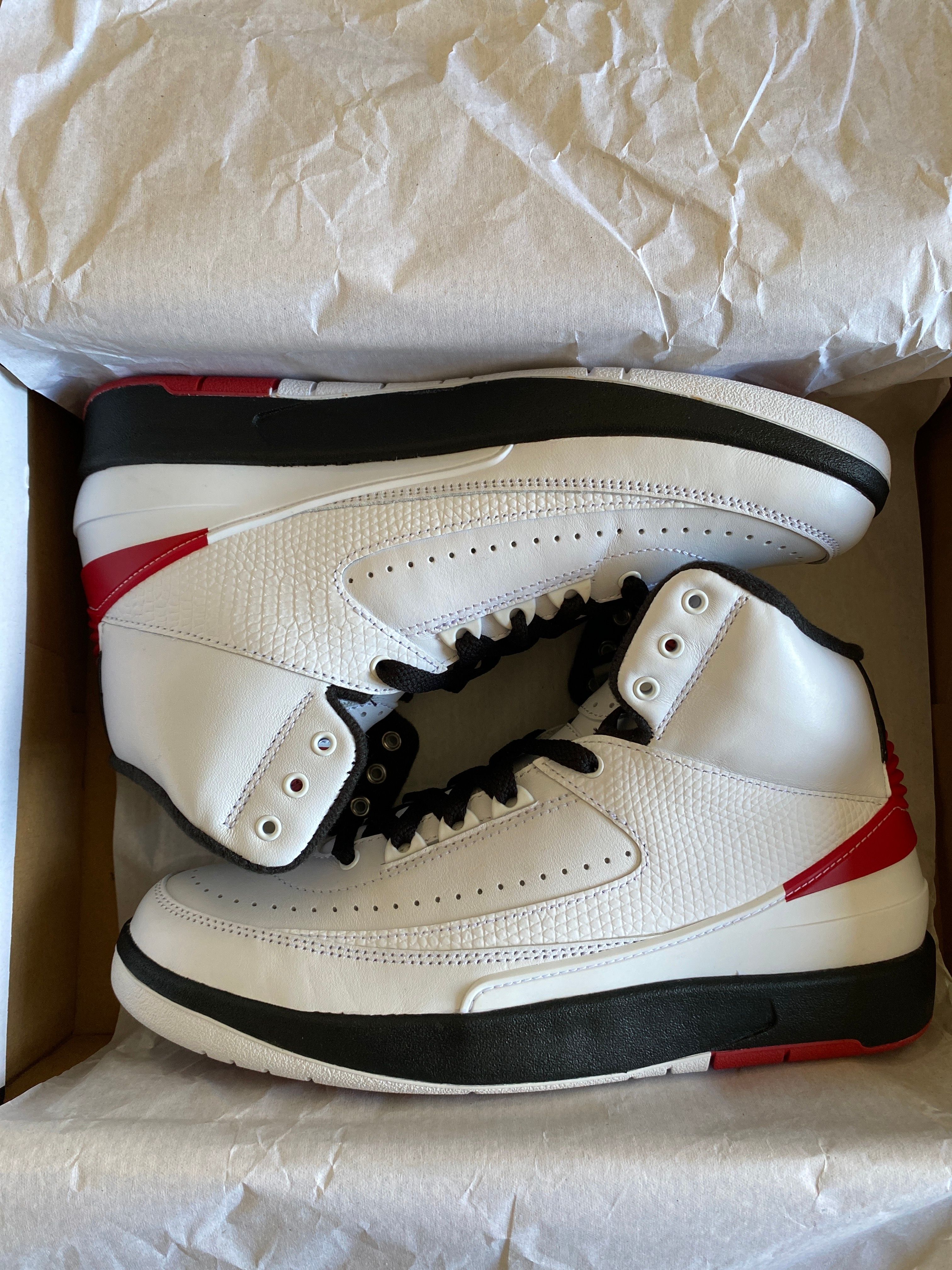 Nike GS Air Jordan 2 Retro OG "Chicago" (2022)