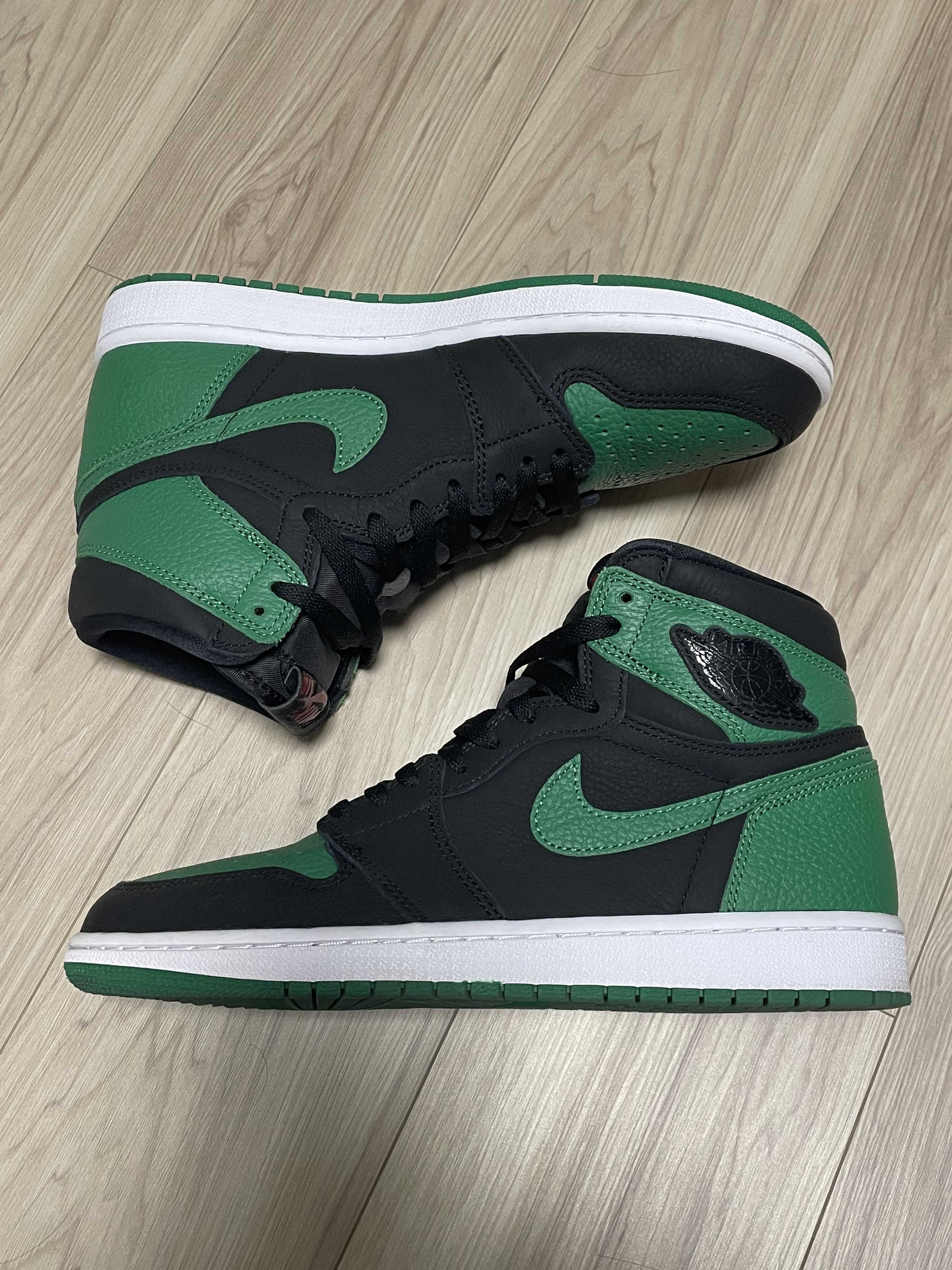 Nike Air Jordan 1 Retro High OG "Black/Pine Green" (2020)