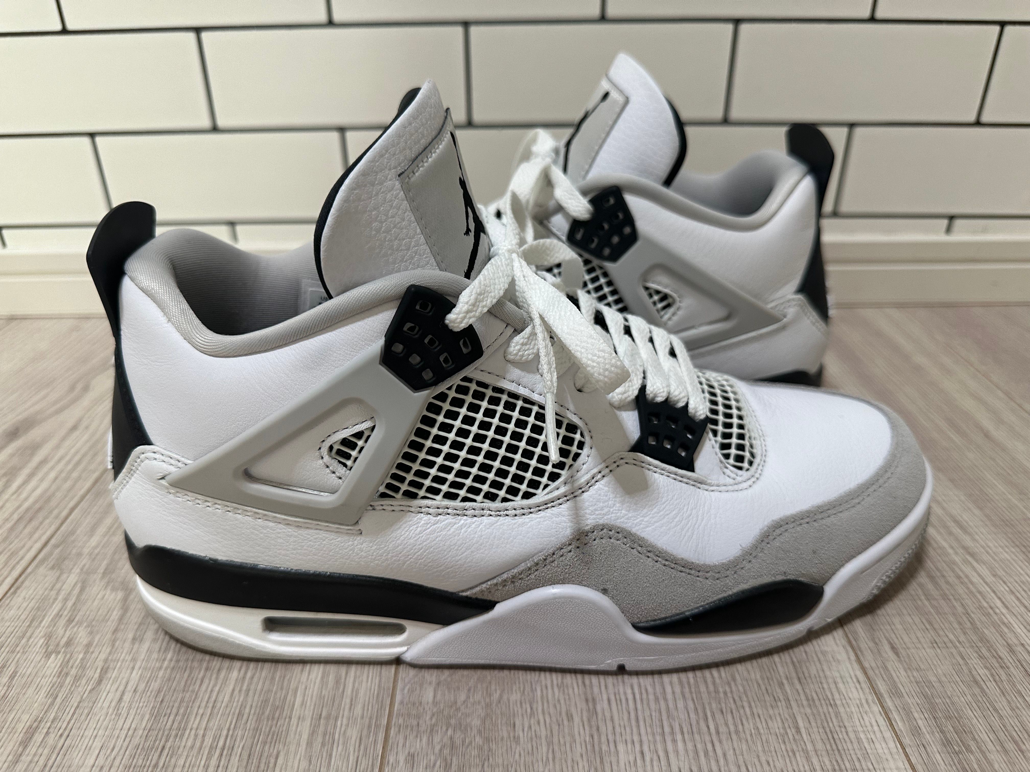 Nike Air Jordan 4 "Military Black"