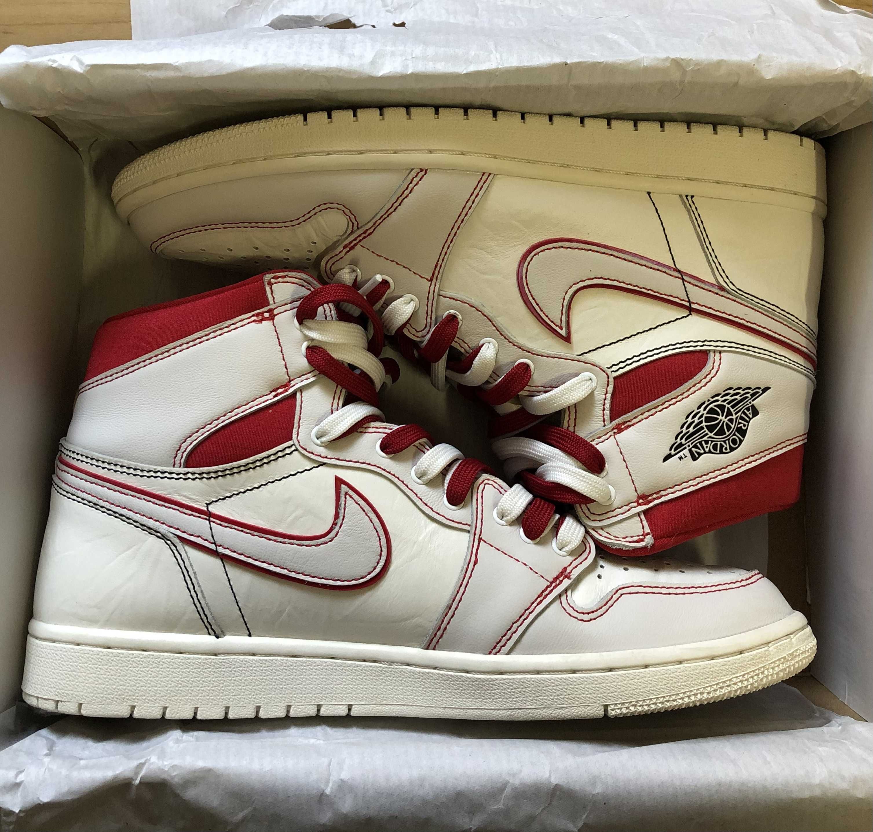 Nike Air Jordan 1 Retro High OG "Sail/University Red"     