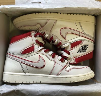 Nike Air Jordan 1 Retro High OG "Sail/University Red"