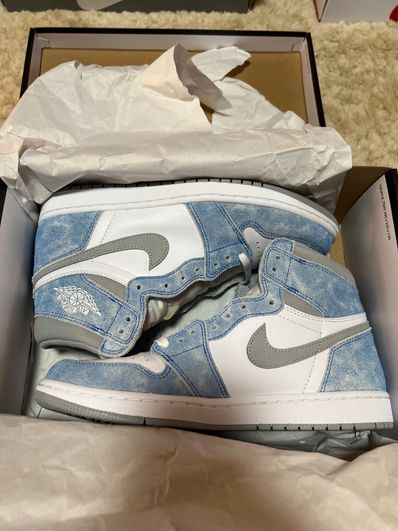 Nike Air Jordan 1 High OG "Hyper Royal"