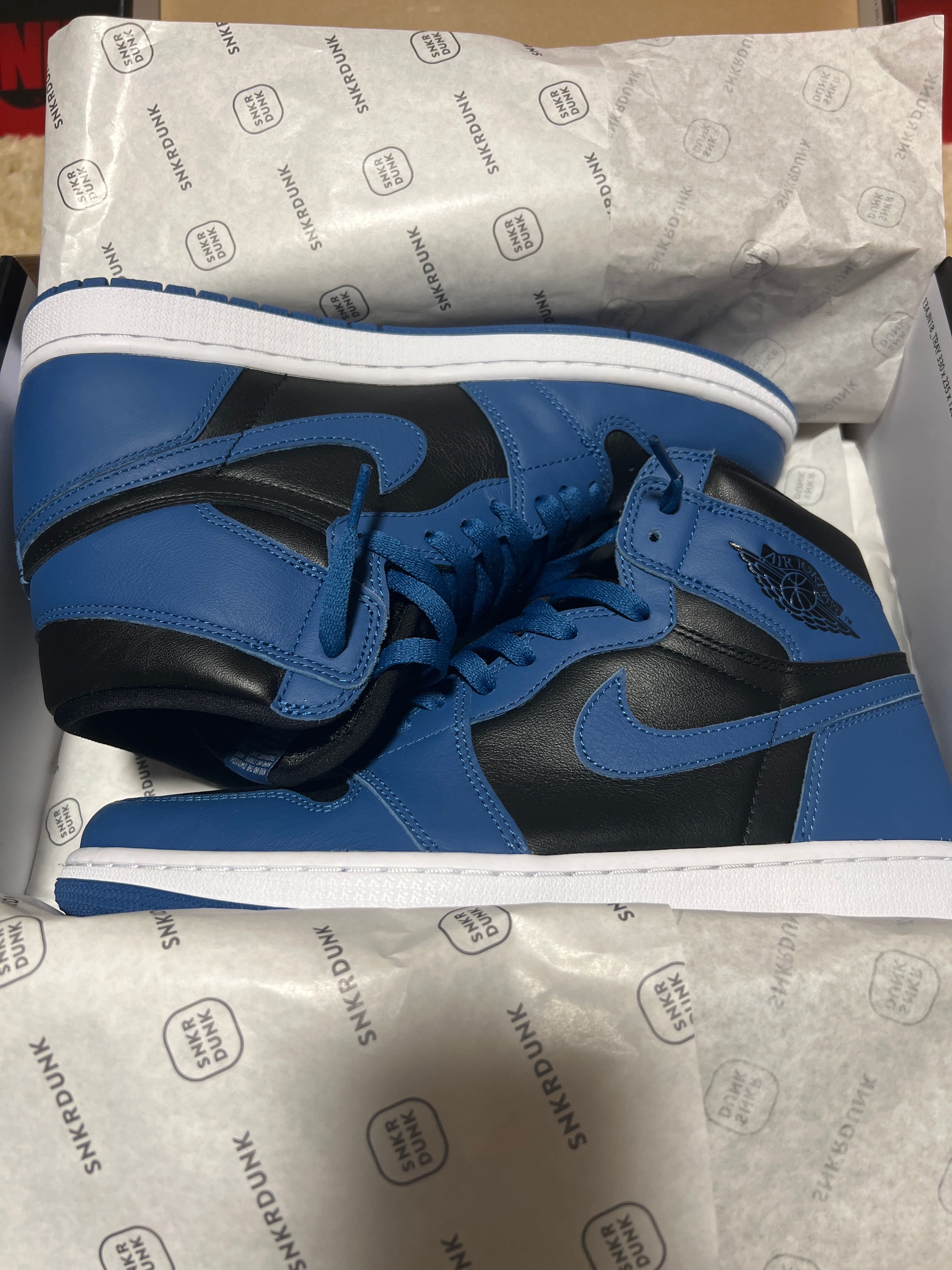 Nike Air Jordan 1 Retro High OG "Dark Marina Blue"