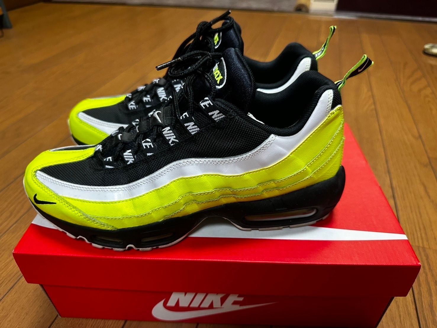 Nike Air Max 95 "Reverse Volt"
