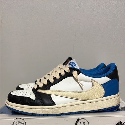 Travis Scott × fragment design × Nike Air Jordan 1 Low OG SP "Military Blue"