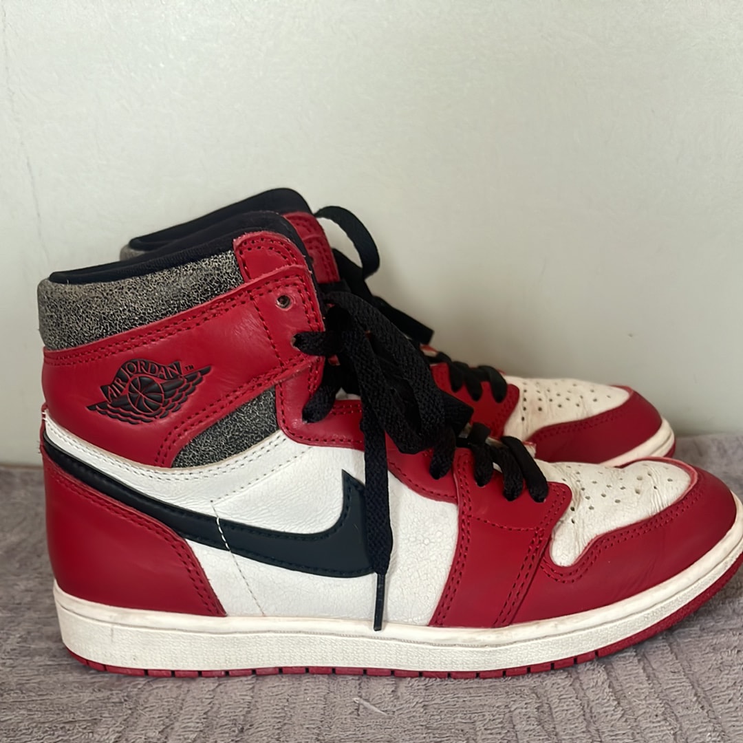 Nike Air Jordan 1 High OG "Lost & Found/Chicago"