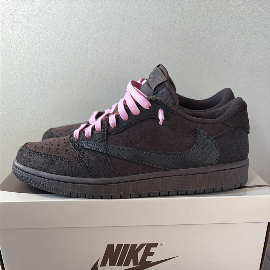 Travis Scott × Nike Air Jordan 1 Low OG SP "Velvet Brown and Dark Mocha"