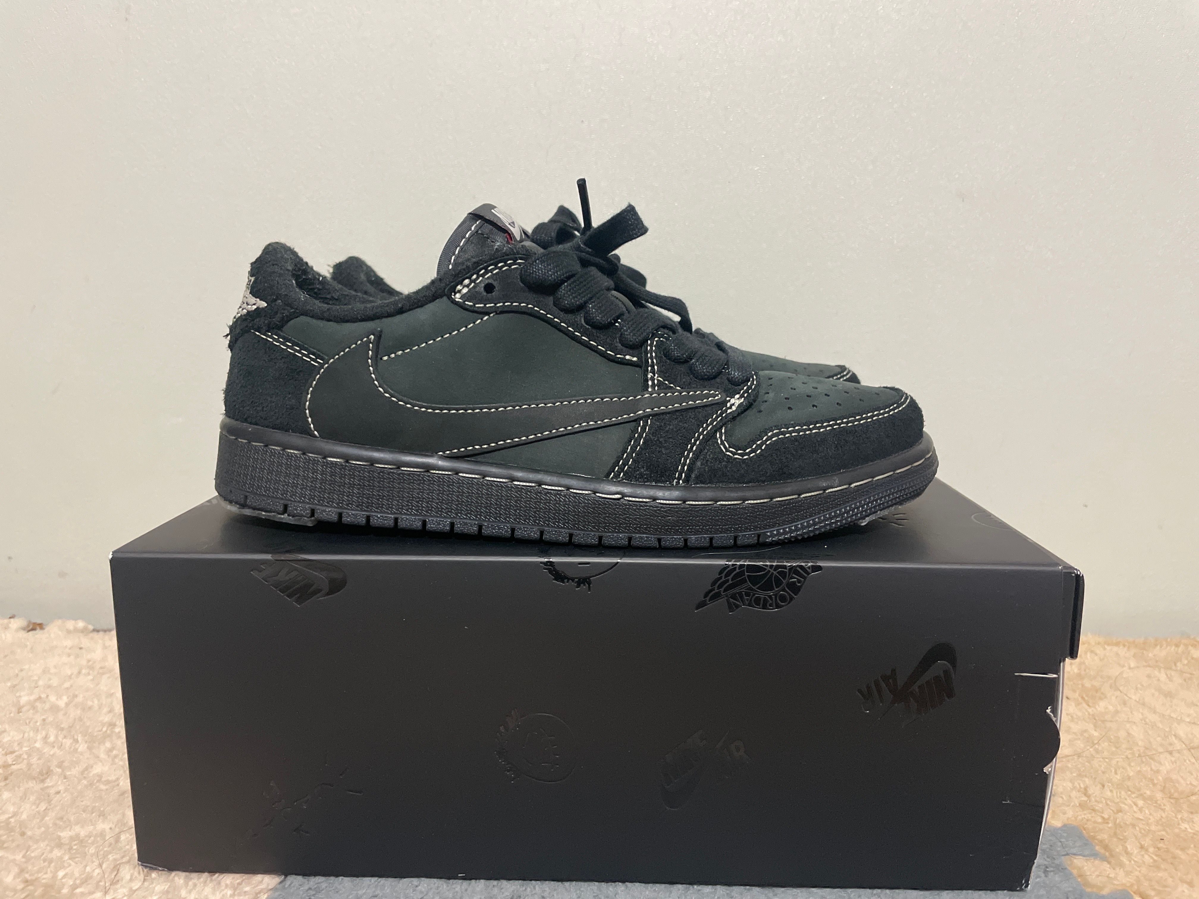 Travis Scott × Nike Air Jordan 1 Low OG SP "Black Phantom"