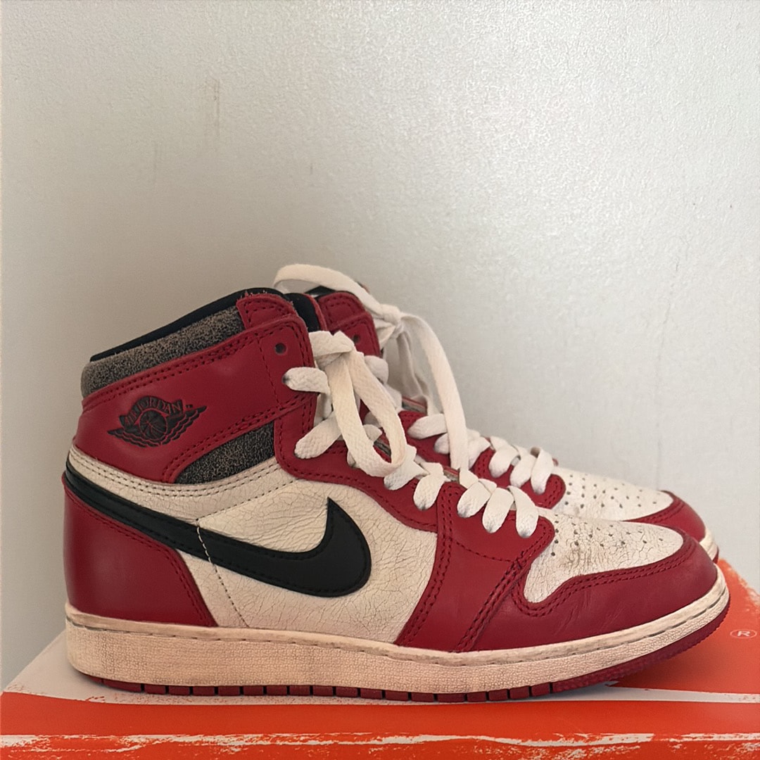 Nike GS Air Jordan 1 High OG "Lost & Found/Chicago"
