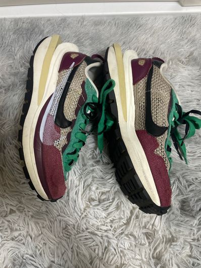 sacai × Nike Vapor Waffle "String/Red/Green"