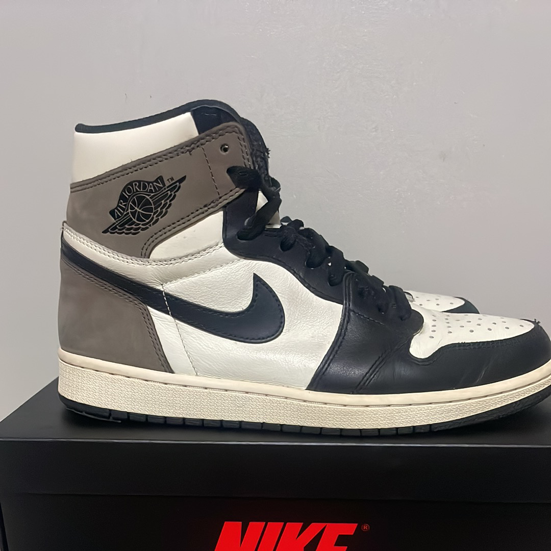 Nike Air Jordan 1 High OG "Sail/Dark Mocha/Black"