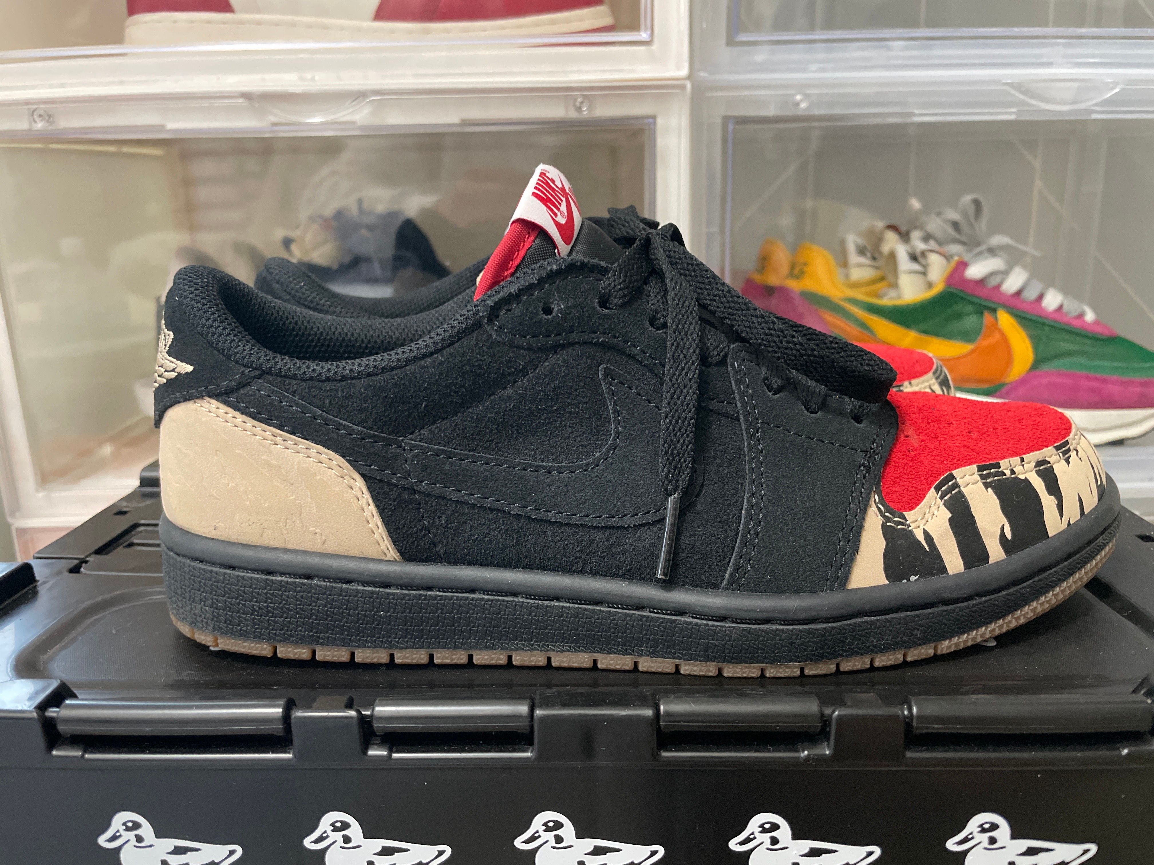 Sole Fly × Nike Air Jordan 1 Low "Black and Sport Red"