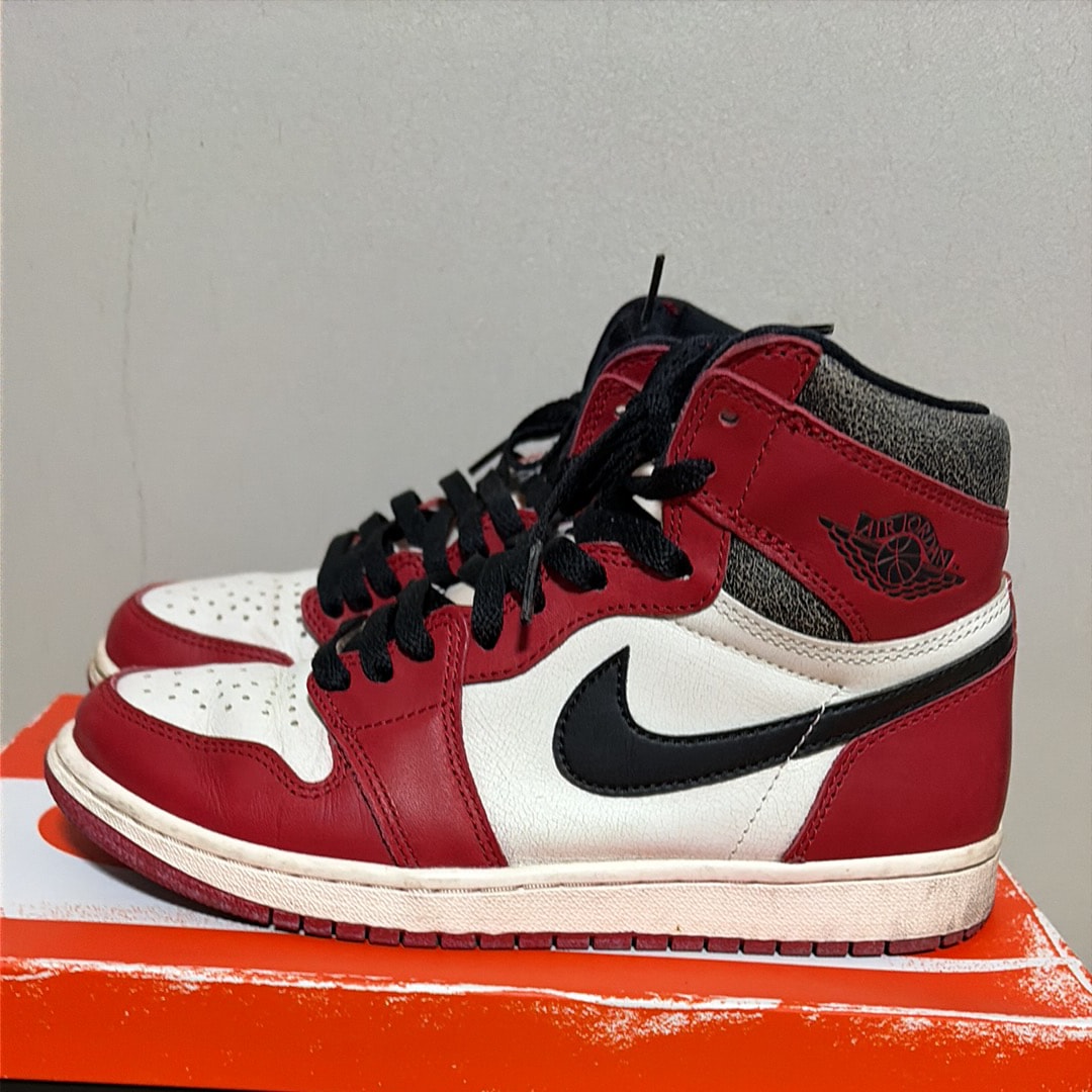 Nike Air Jordan 1 High OG "Lost & Found/Chicago"