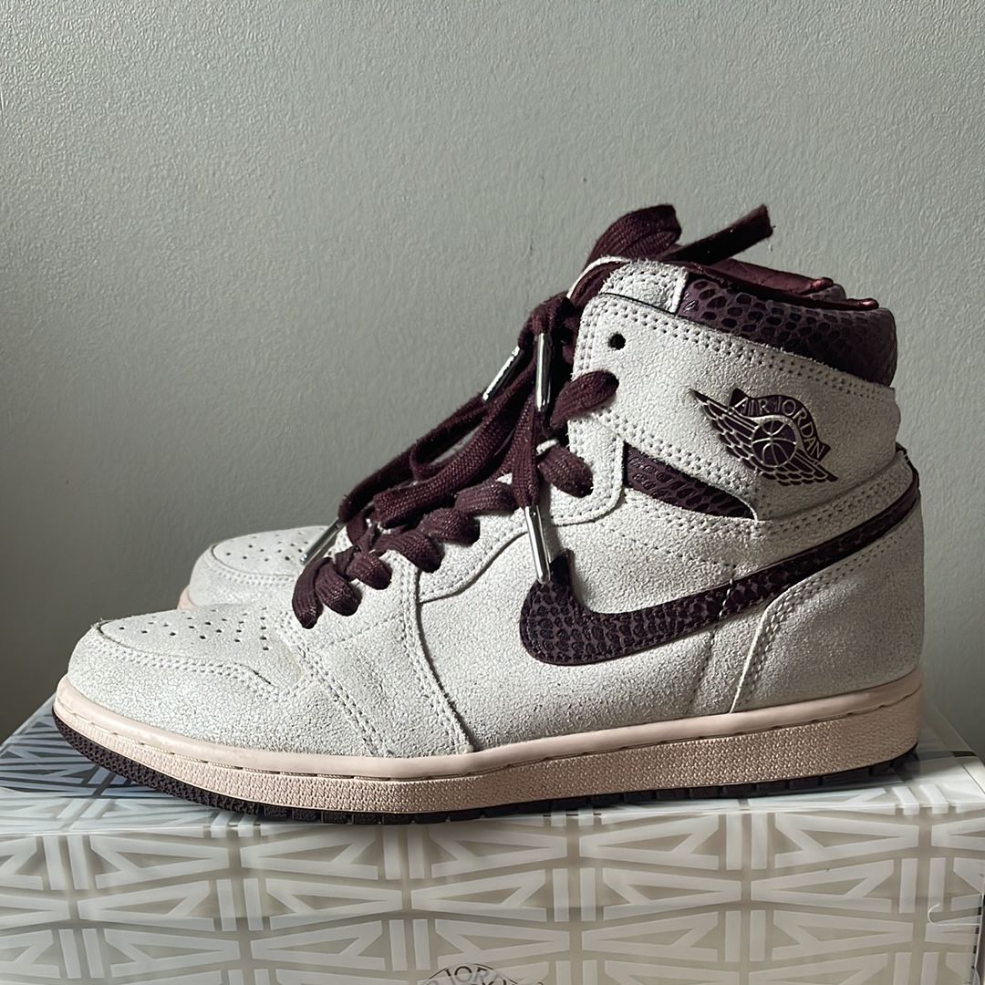 A Ma Maniere × Nike Air Jordan 1 Retro High OG "Sail and Burgundy"