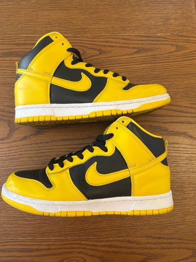Nike Dunk High "Black/Varsity Maize"