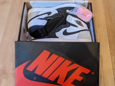 Nike Air Jordan 1 High OG "Bleached Coral"