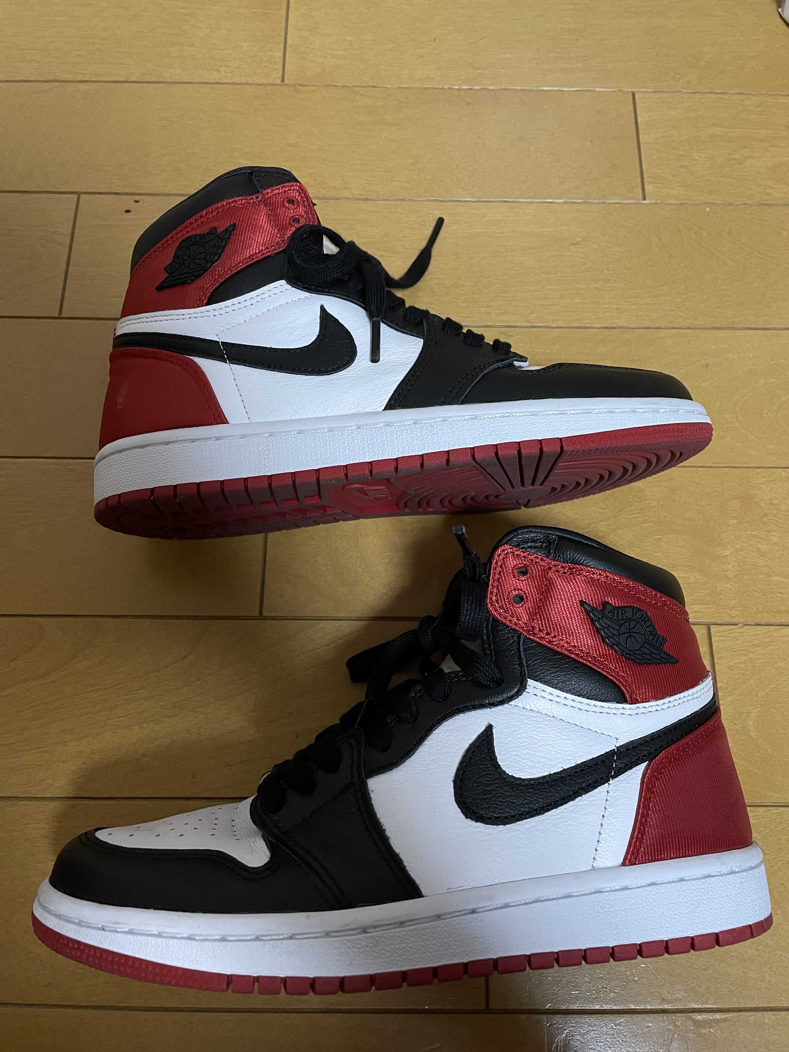 Nike Women's Air Jordan 1 Retro High "Satin Black Toe"