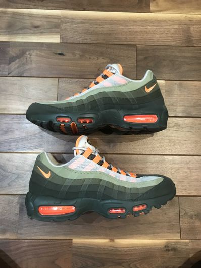 Nike Air Max 95 "String/Total Orange"