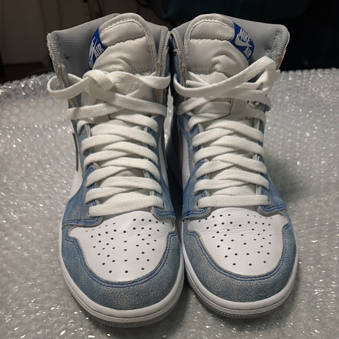 Nike Air Jordan 1 High OG "Hyper Royal"