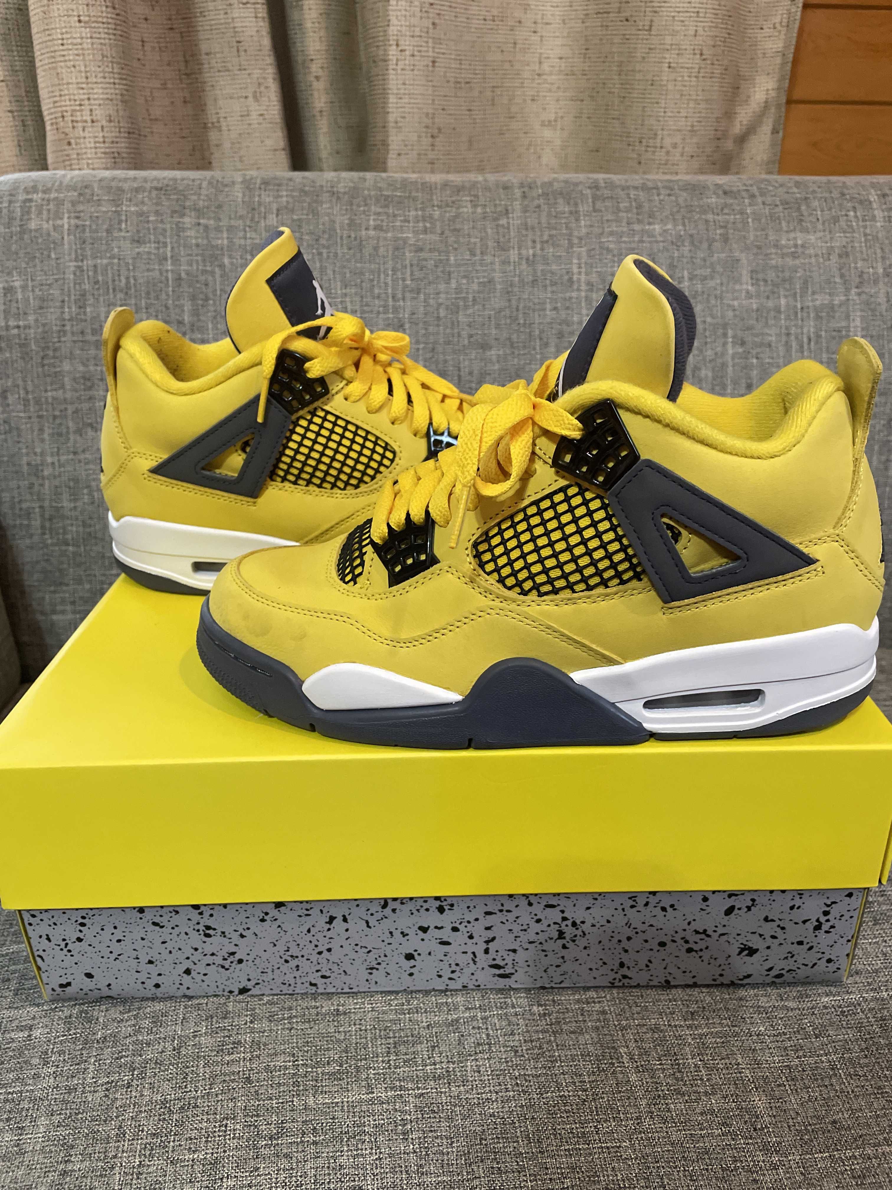 Nike Air Jordan 4 "Tour Yellow"