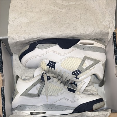 Nike Air Jordan 4 "Midnight Navy"