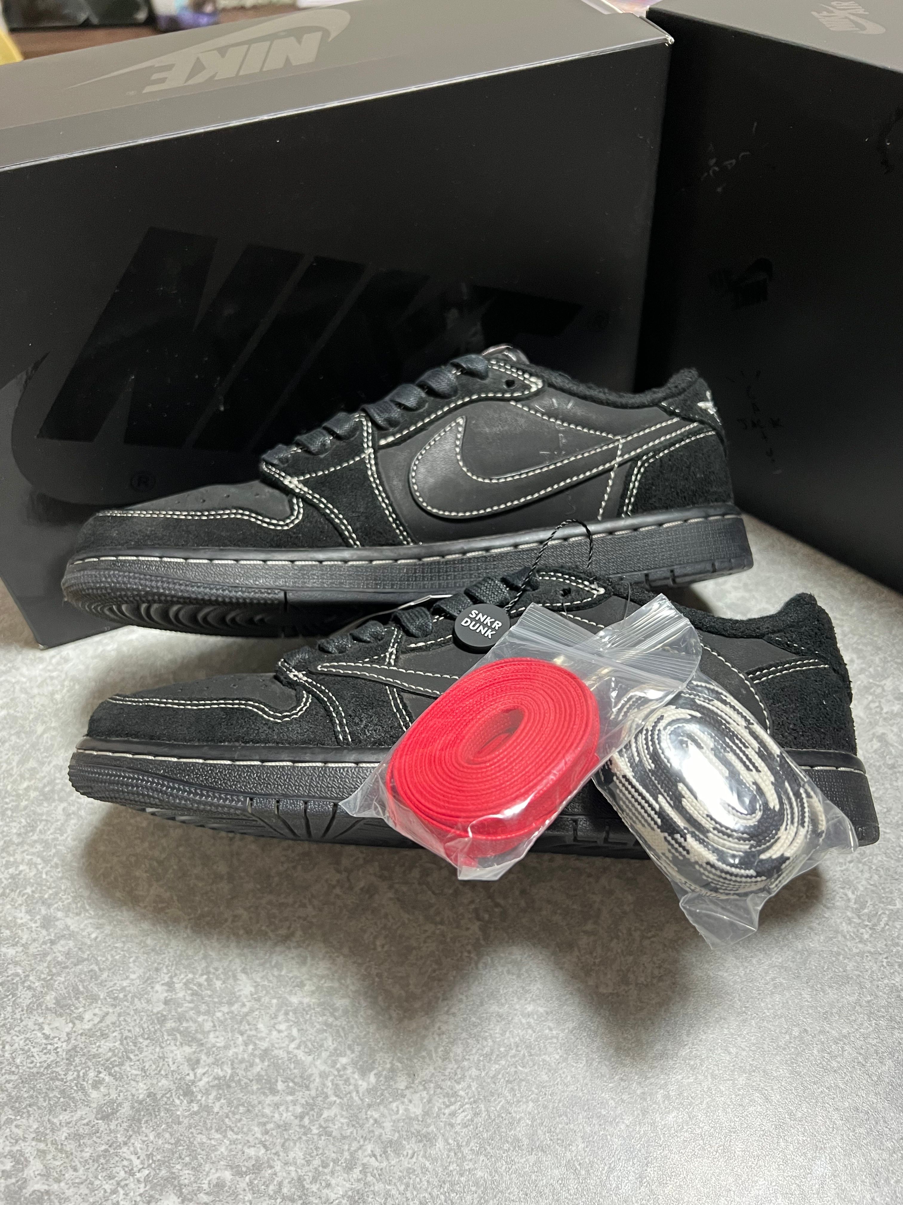 Travis Scott × Nike Air Jordan 1 Low OG SP "Black Phantom"