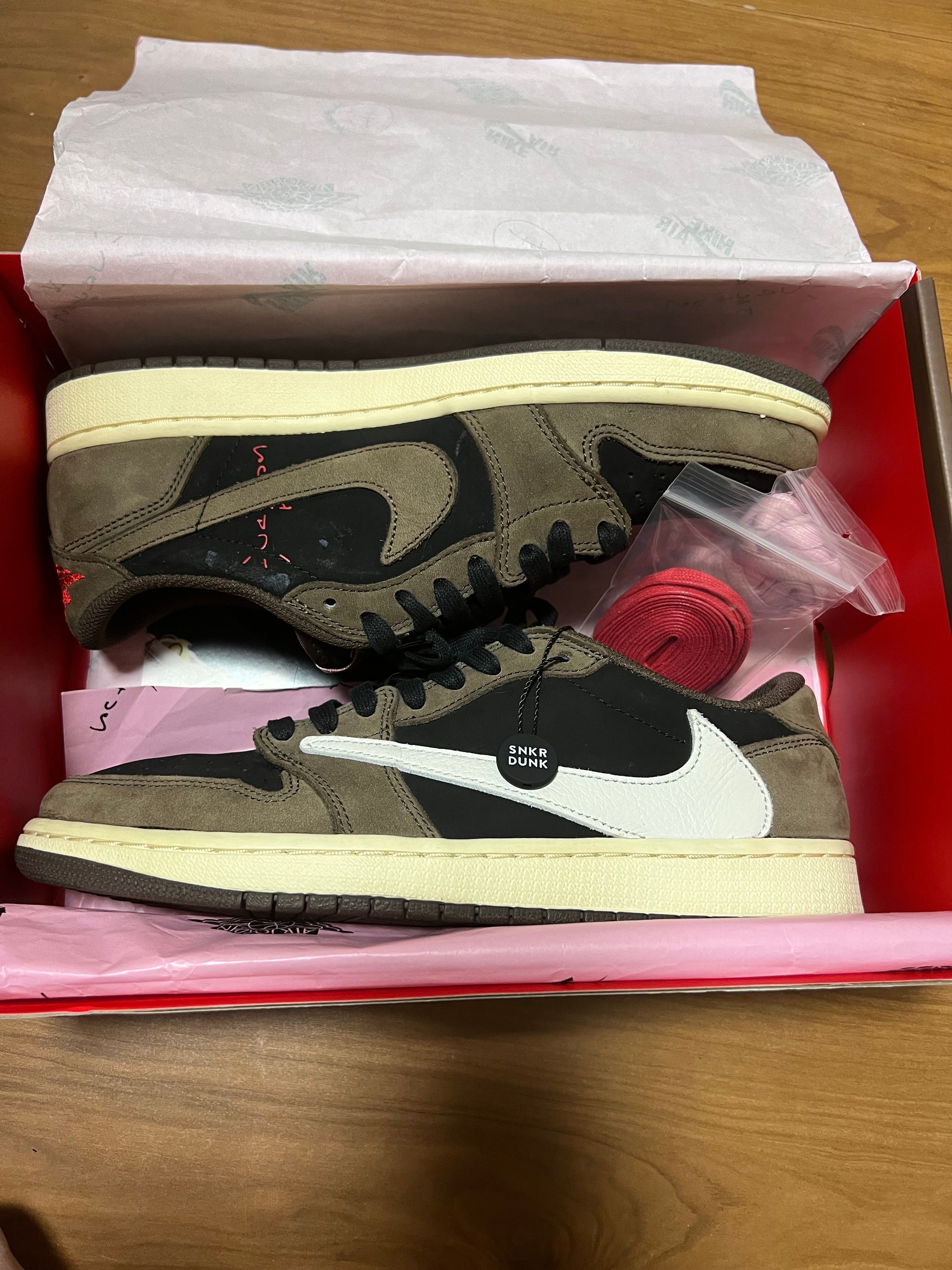 Travis Scott × Nike Air Jordan 1 Low OG SP-T "Black/Dark Mocha"