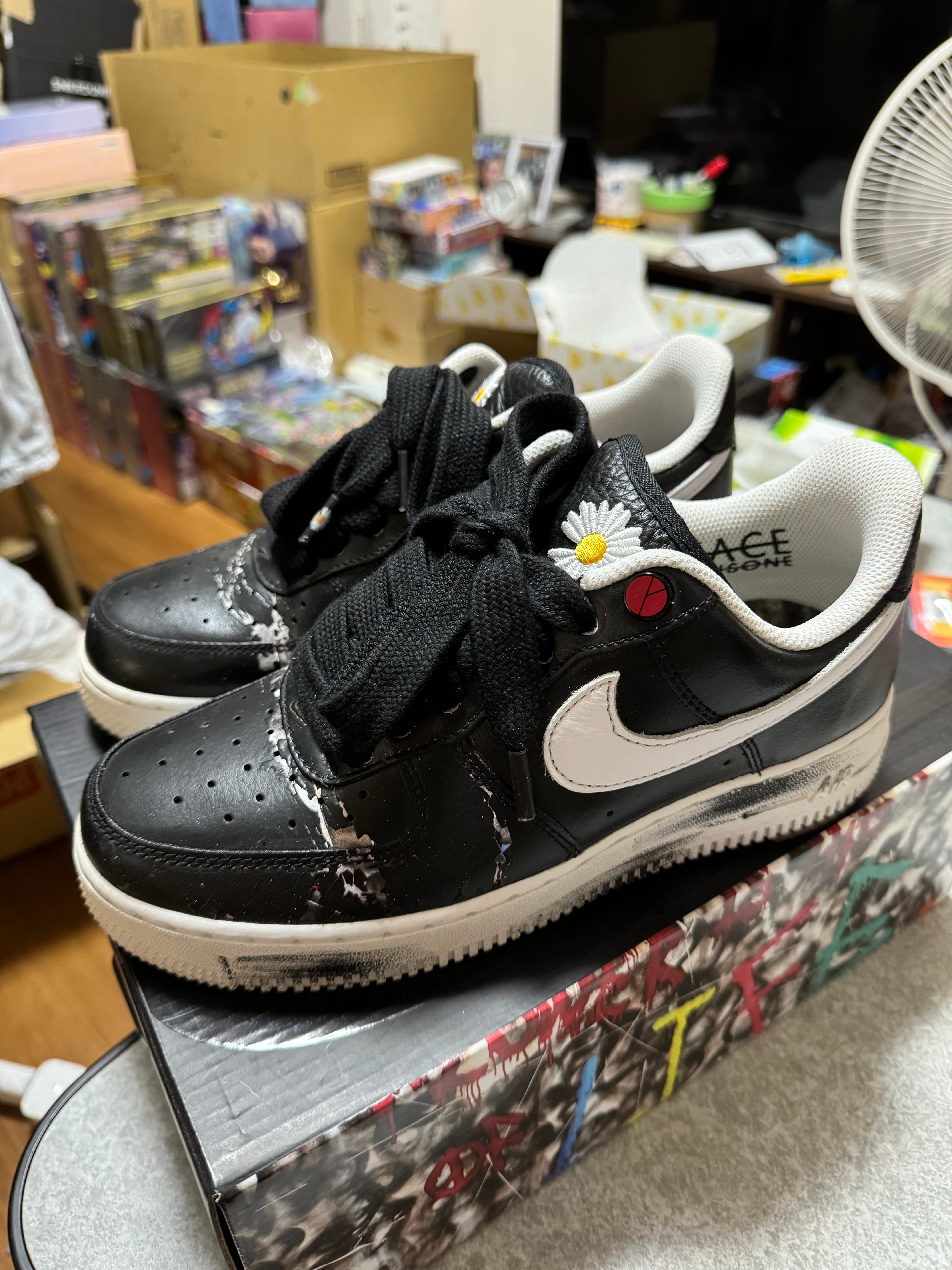 PEACEMINUSONE × Nike Air Force 1 Low Para Noise "Black" / G-DRAGON