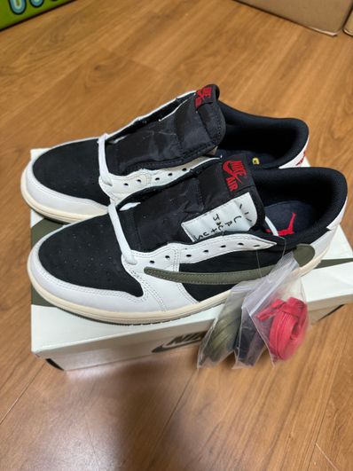 Travis Scott × Nike Women's Air Jordan 1 Low OG "Medium Olive"