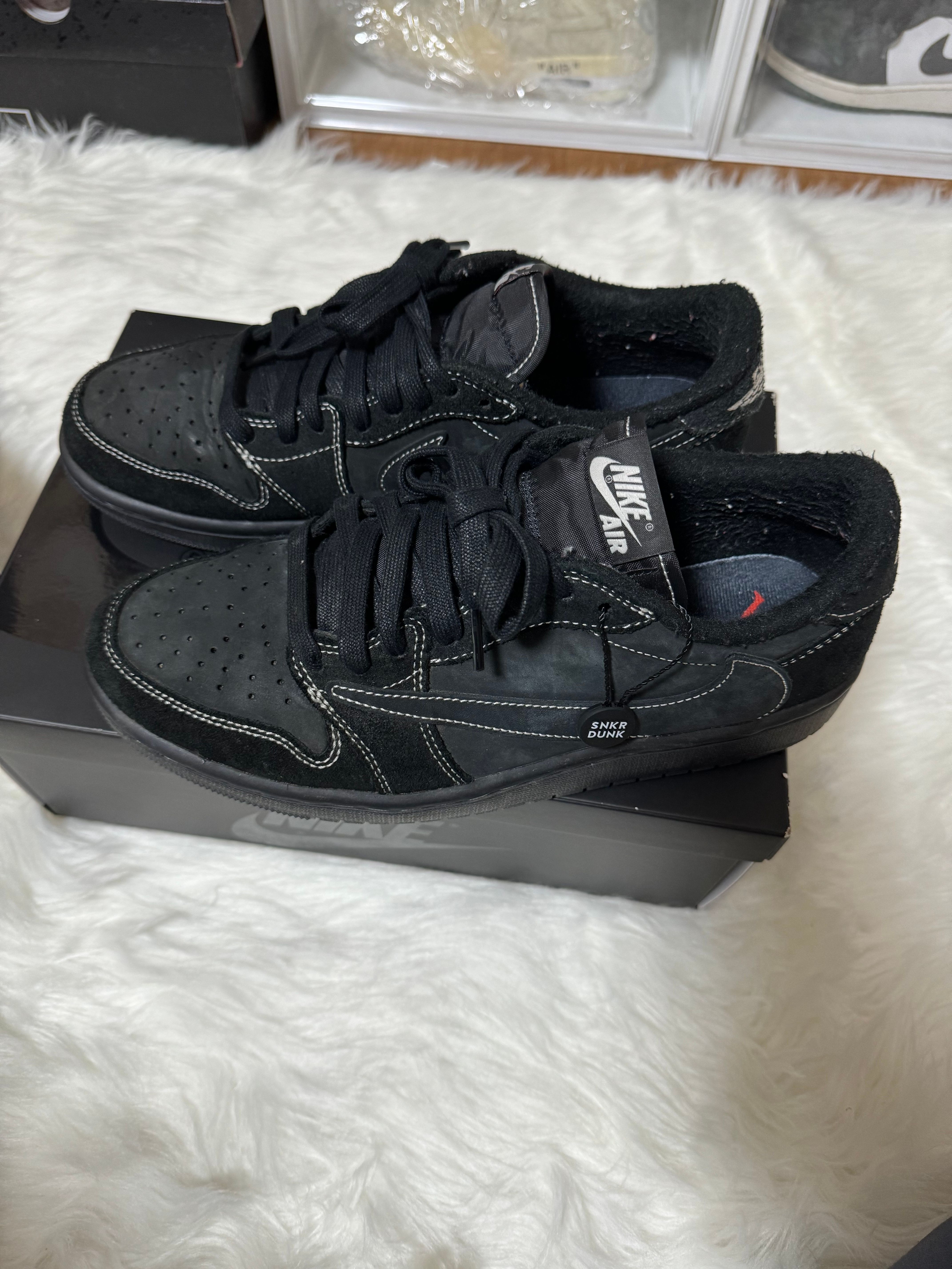 Travis Scott × Nike Air Jordan 1 Low OG SP "Black Phantom"