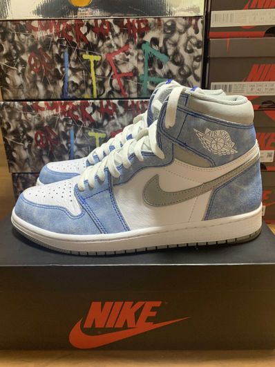 Nike Air Jordan 1 High OG "Hyper Royal"