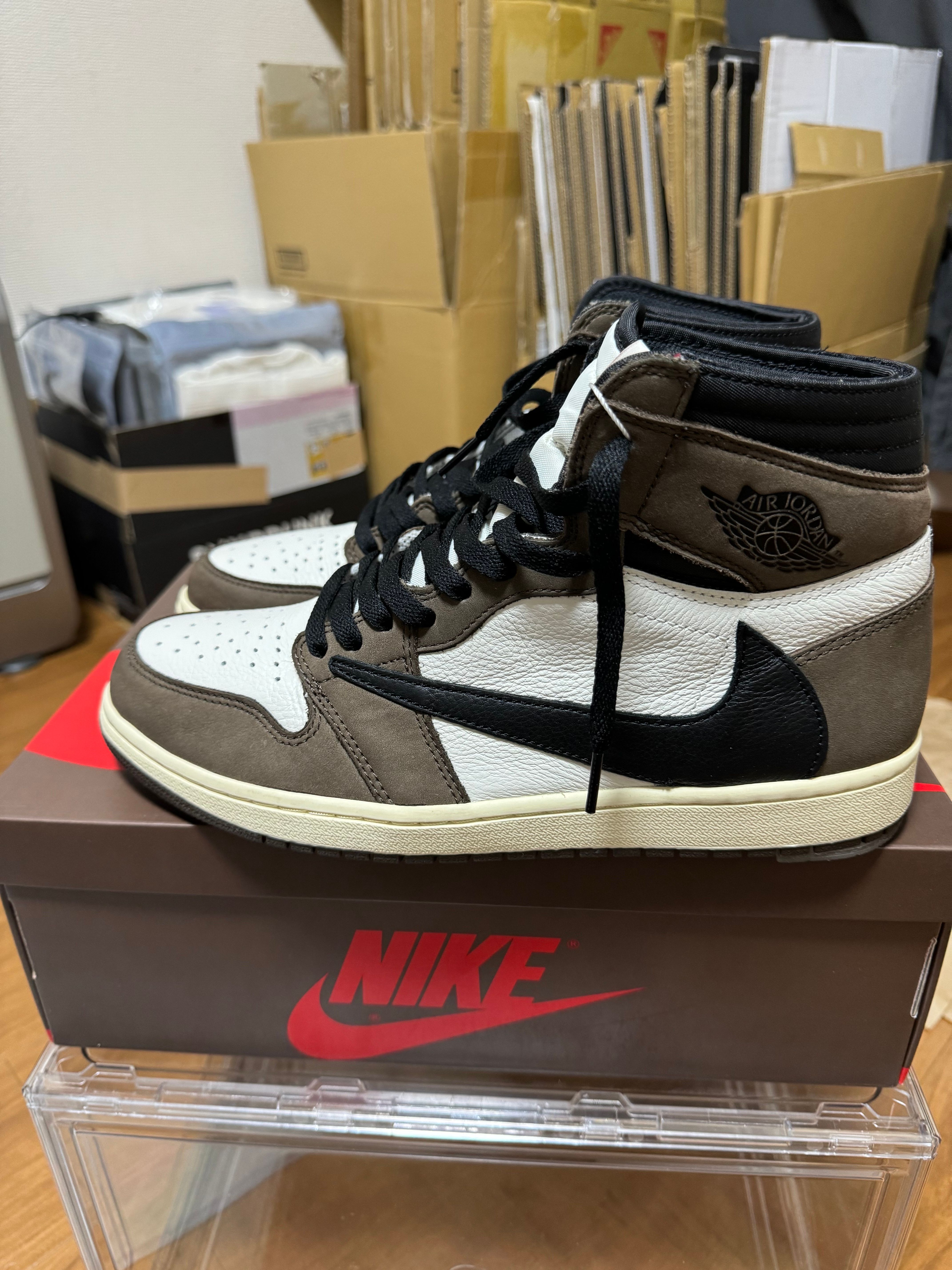 Travis Scott × Nike Air Jordan 1 Retro High OG TS SP "Sail/Dark Mocha"