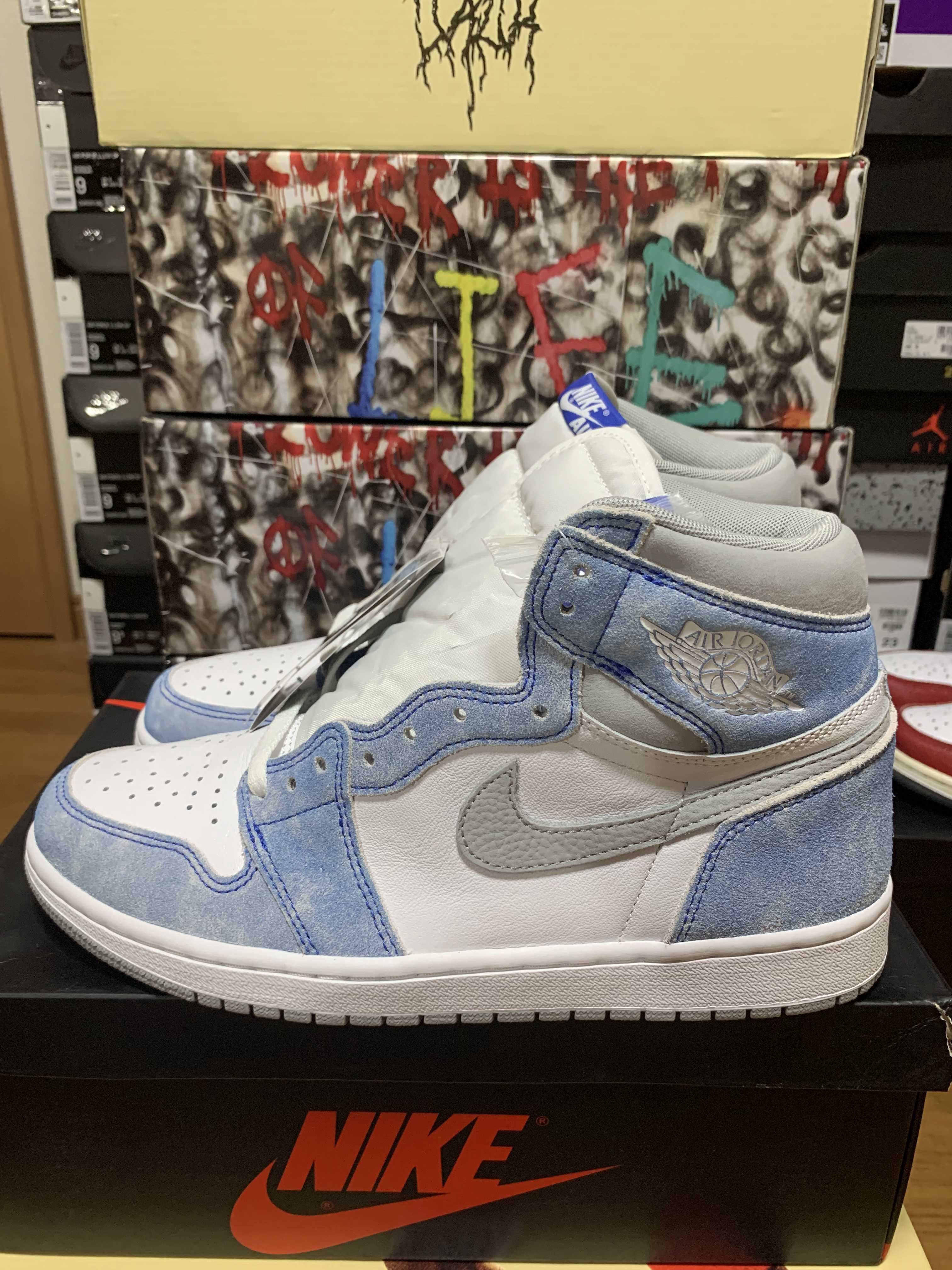 Nike Air Jordan 1 High OG "Hyper Royal"